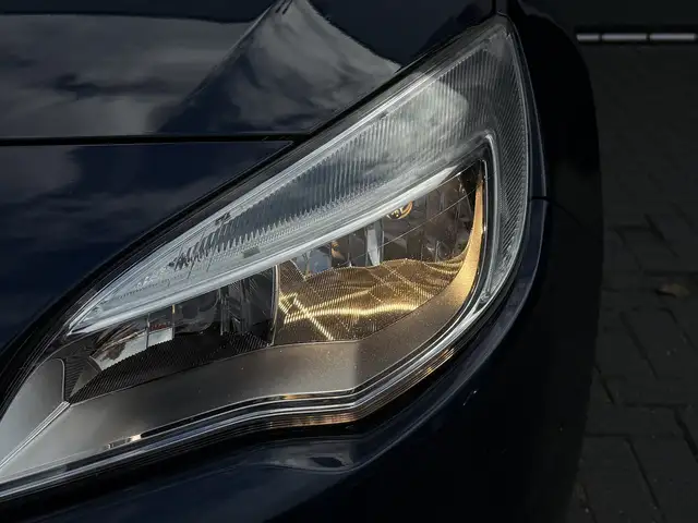 Opel Astra view 25