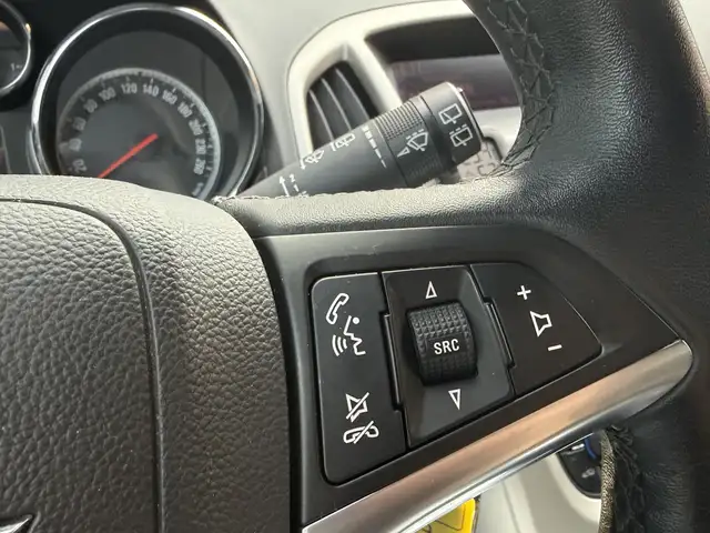 Opel Astra view 14