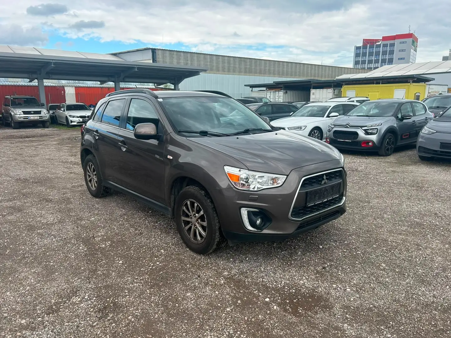 Mitsubishi ASX ASX 1,8 DI-D LP Invite 35 Invite Braun - 2