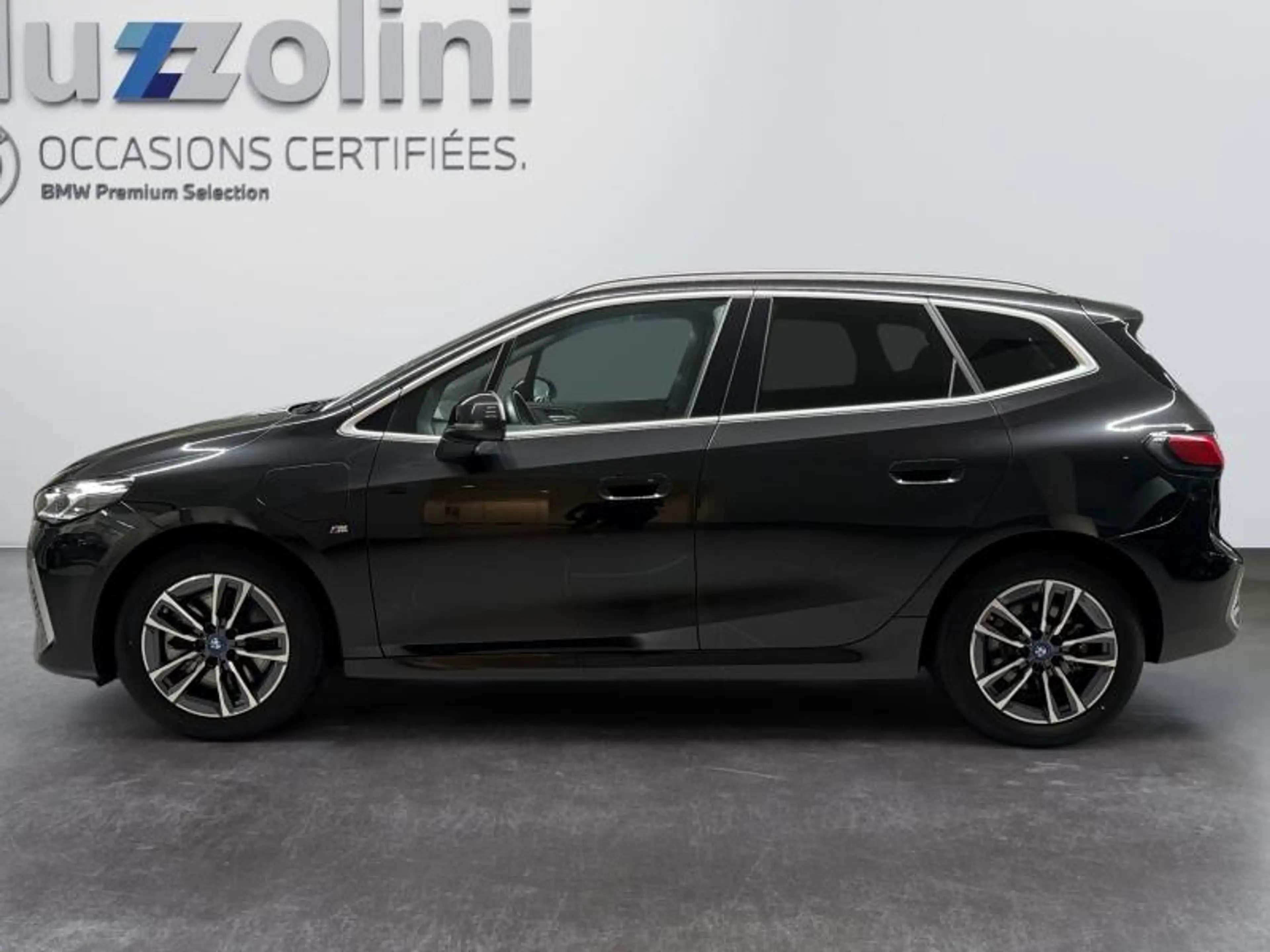 BMW 230 xDrive Active Tourer — photo 15