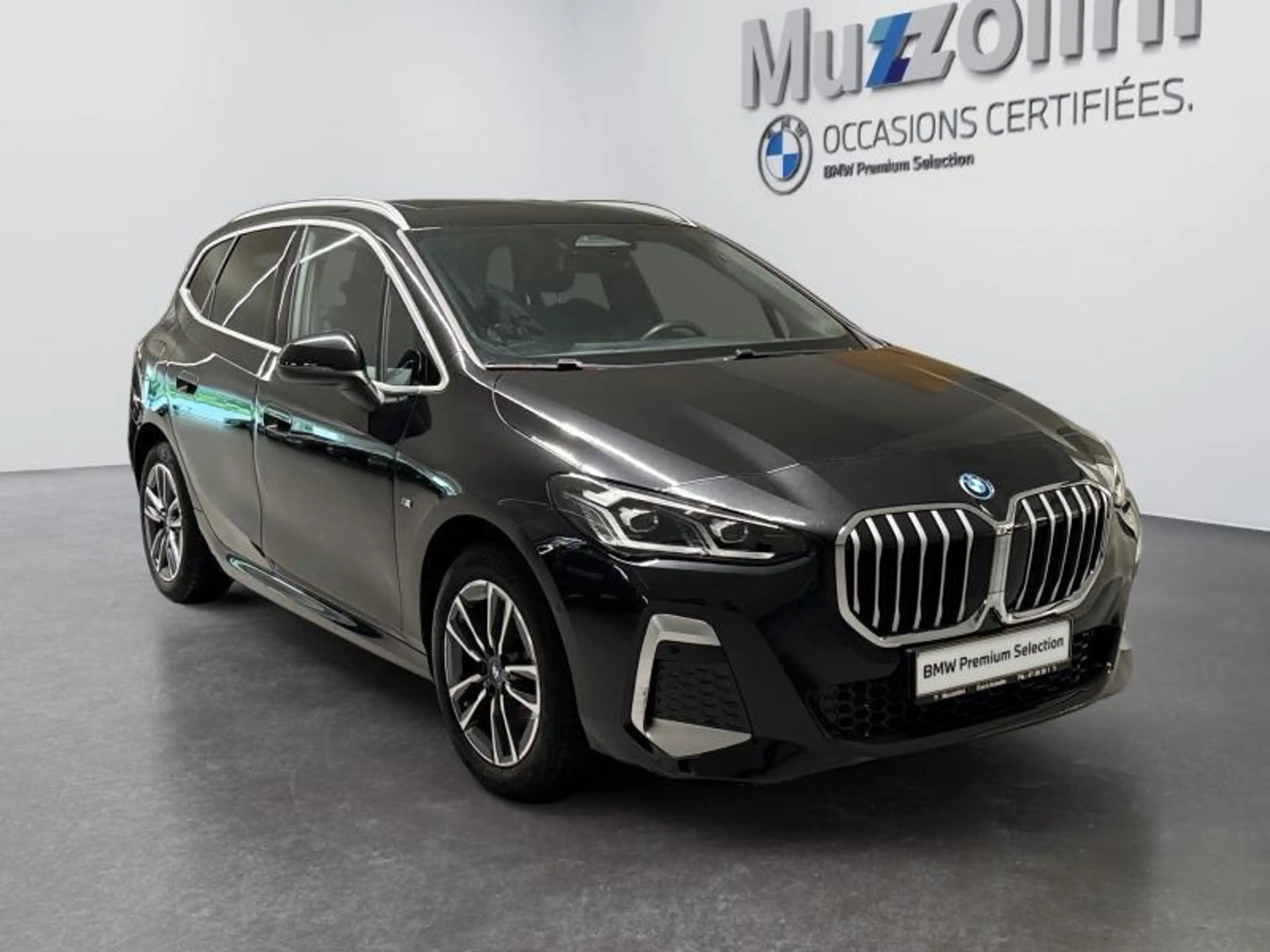 BMW 230 xDrive Active Tourer — photo 12