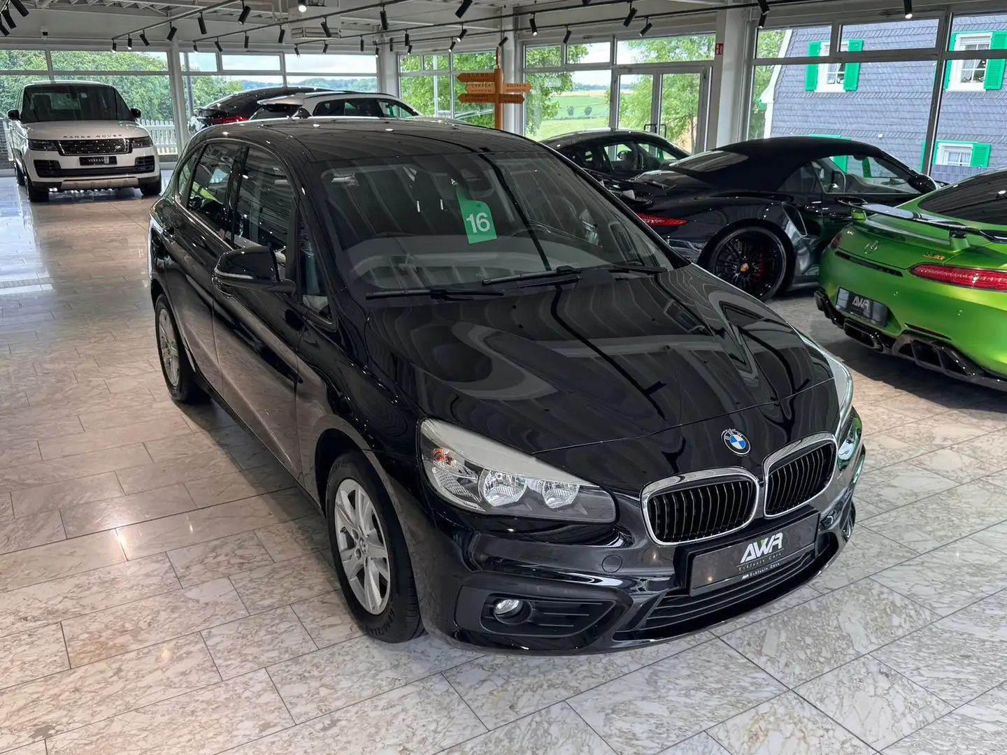 BMW 218 AUTOMATIK*SITZHEIZUNG* Zwart - 1