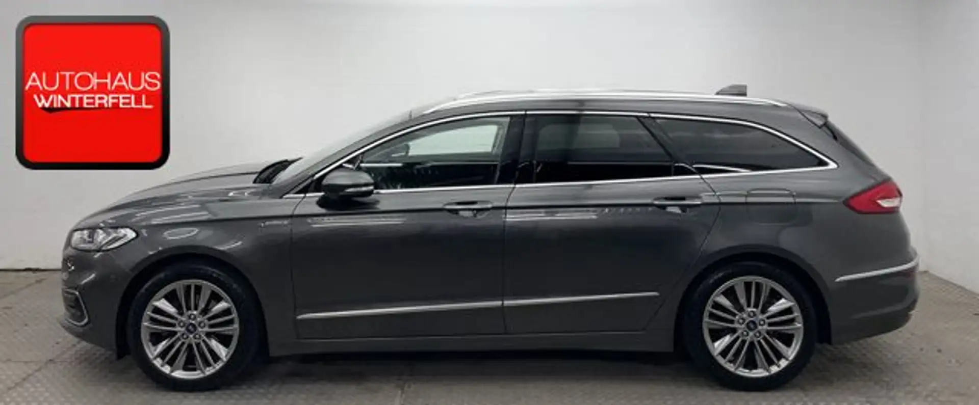 Ford Mondeo Turnier 2.0 VIGNALE PANO+MASSAGE+KAMERA+ Grau - 2