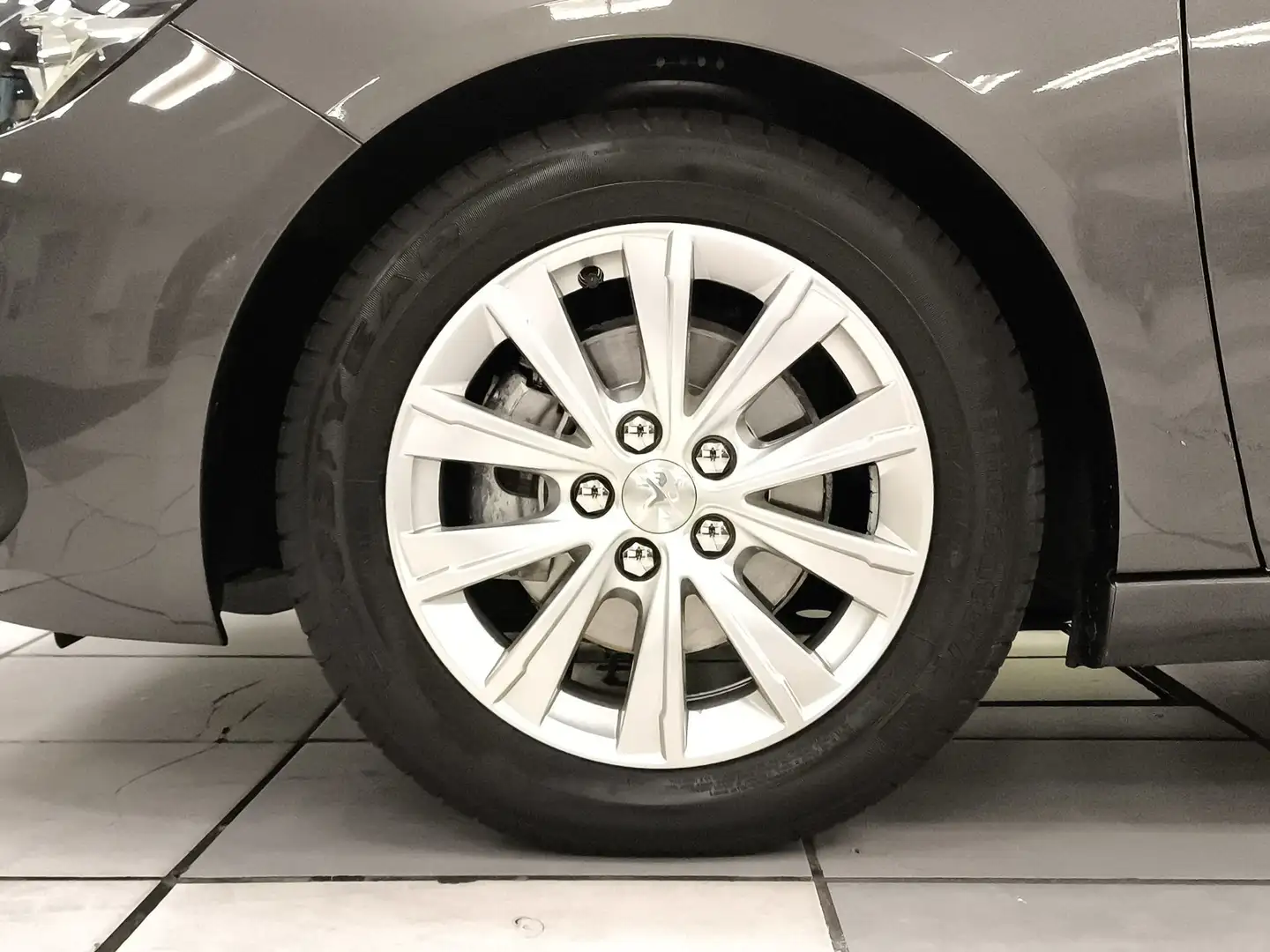 Peugeot 308 SW 1.2 PureTech S&S Style 130 Plateado - 2