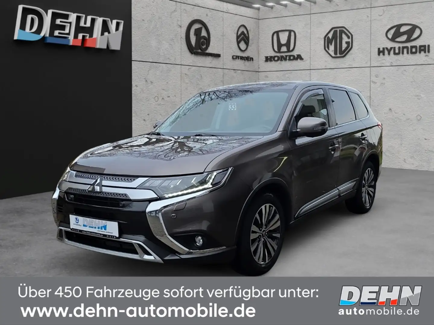 Mitsubishi Outlander 2.0 MIVEC Diamant Edition+ 4WD CVT Braun - 2
