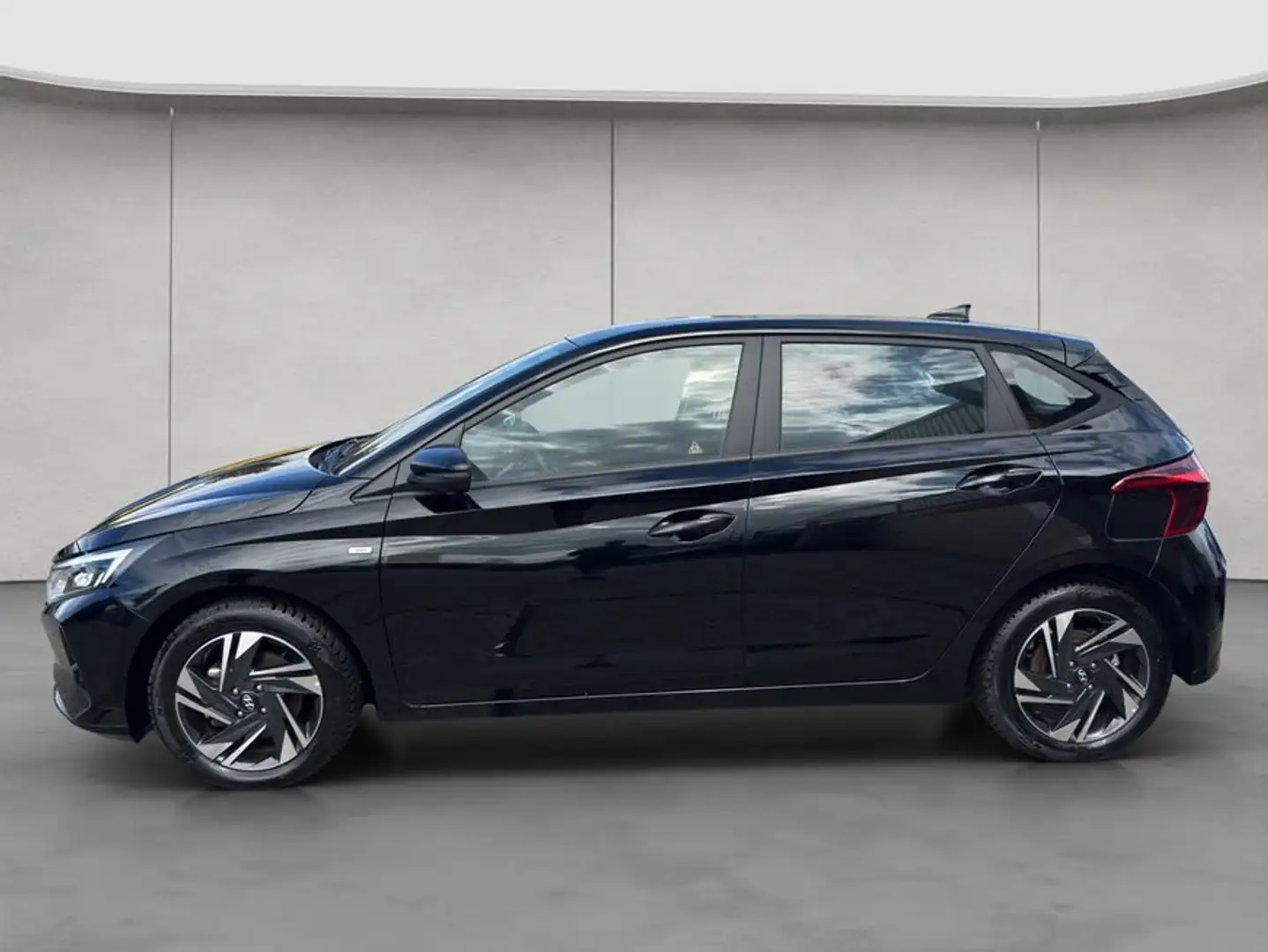 Hyundai i20 1.0 T-GDI 48V-Hybrid DCT Trend Schwarz - 2