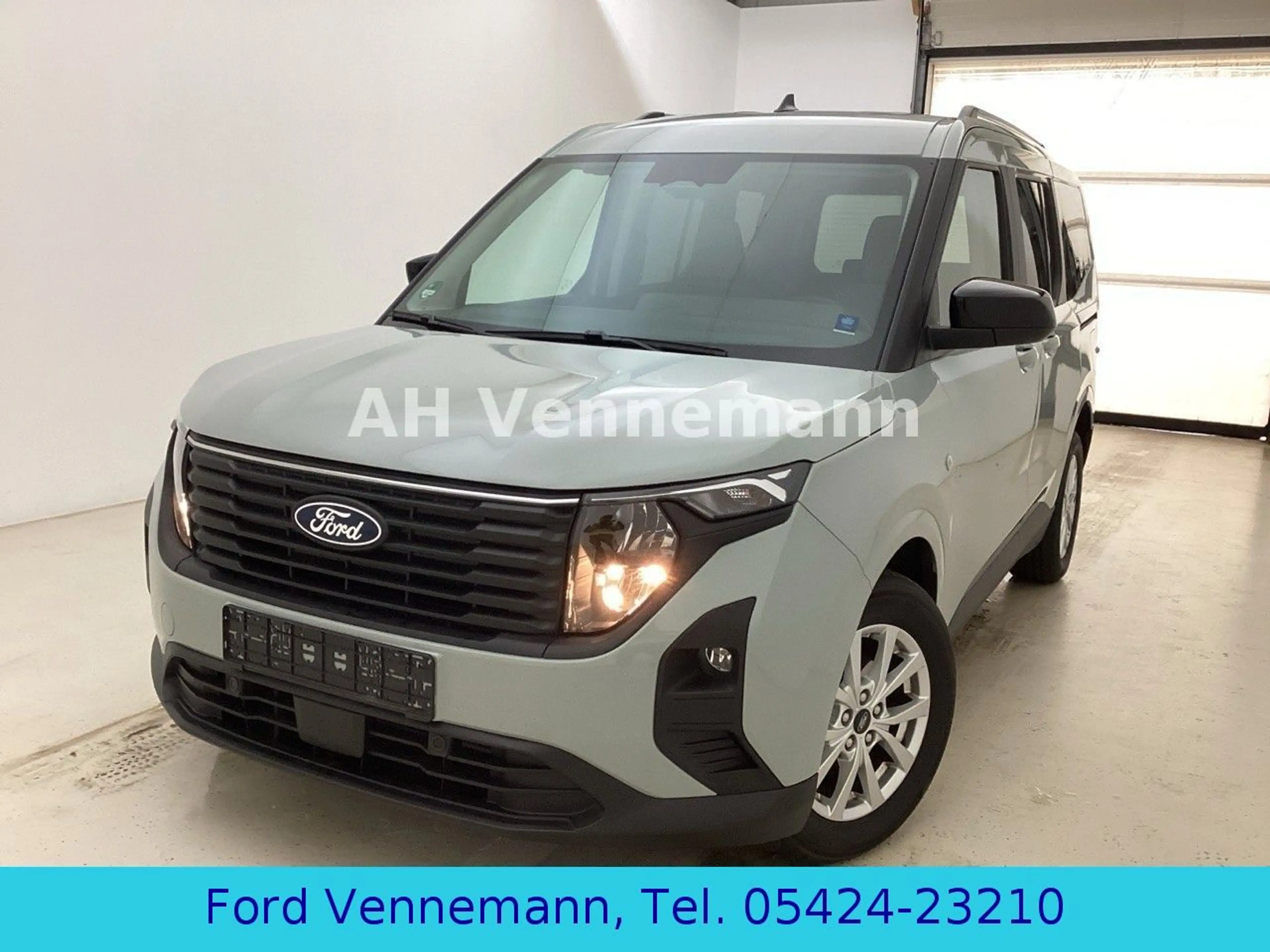 Ford Tourneo Courier 1.0 EB Titanium AT*4J.FGS*