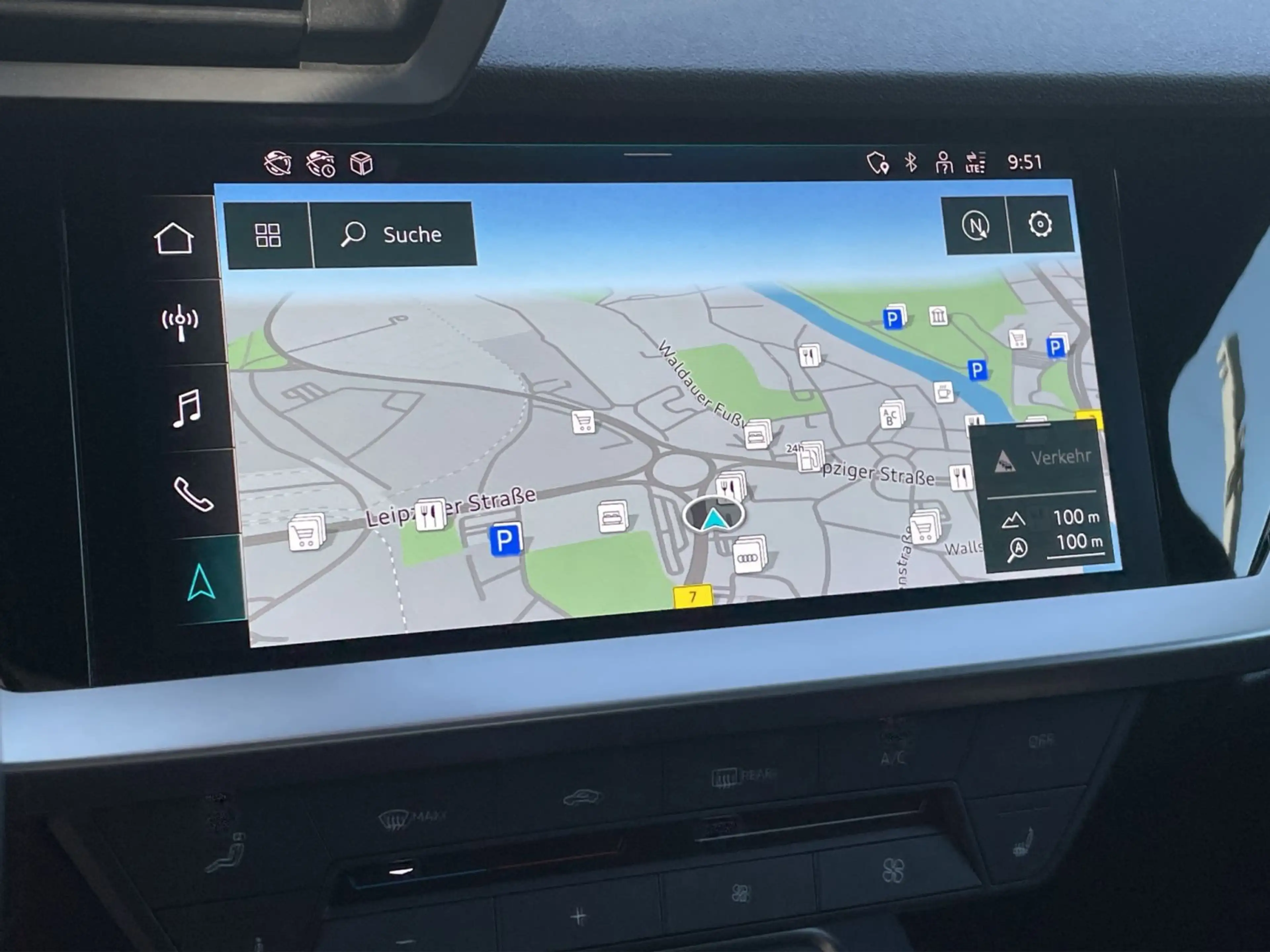 Audi A3 A3 Lim. 30 TFSI LED Kamera Carplay Sitzheizung — photo 13