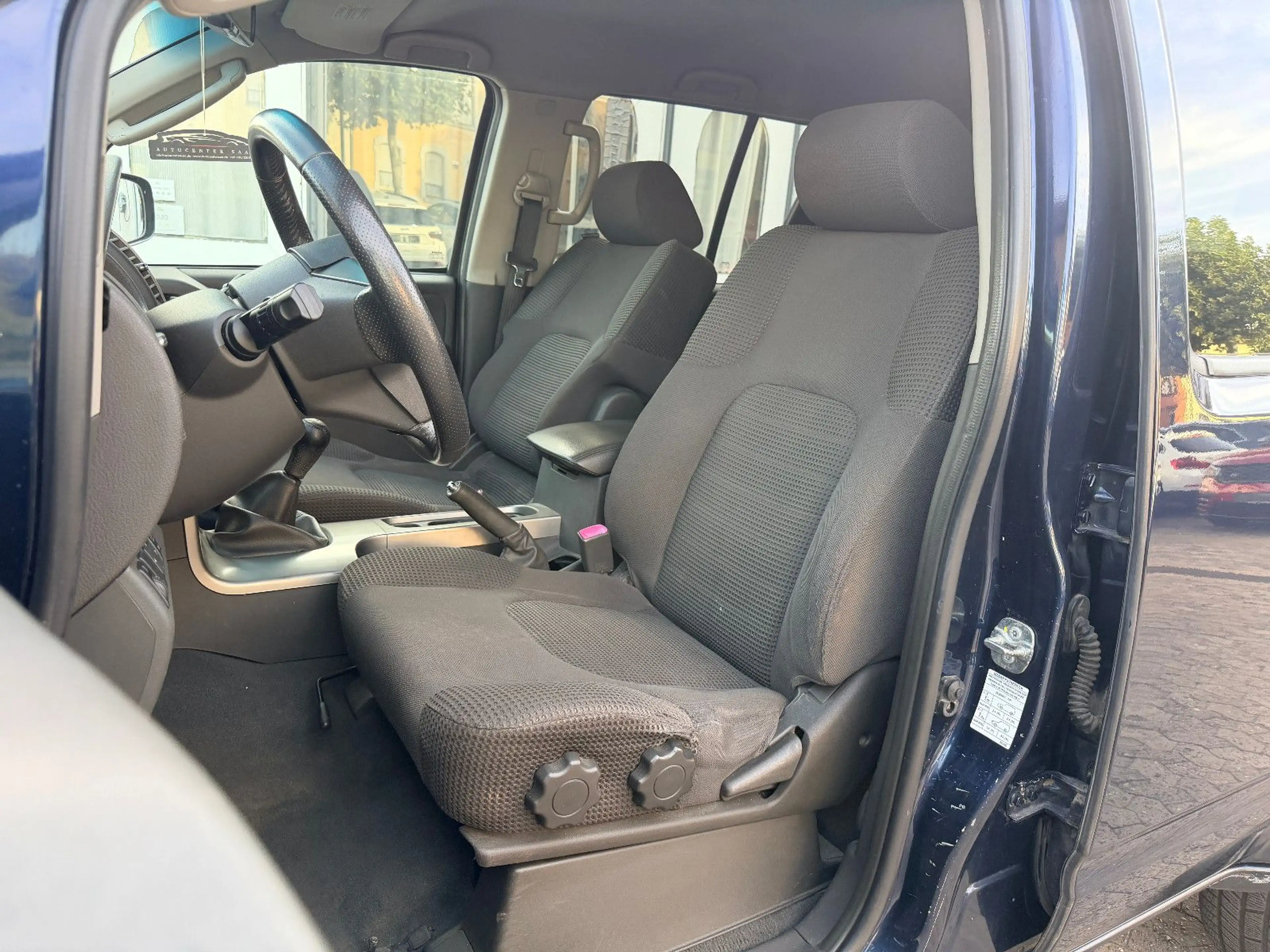 Nissan Pathfinder 2.5 dCi SE 4WD 7-Sitzer Klima PDC AHK — photo 11