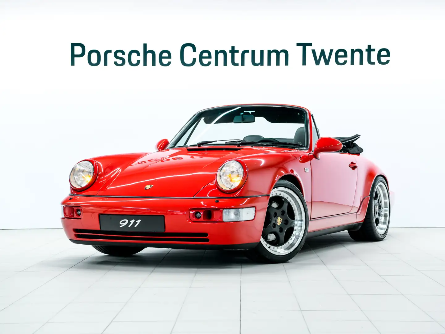Porsche 964 Cabriolet Rood - 1