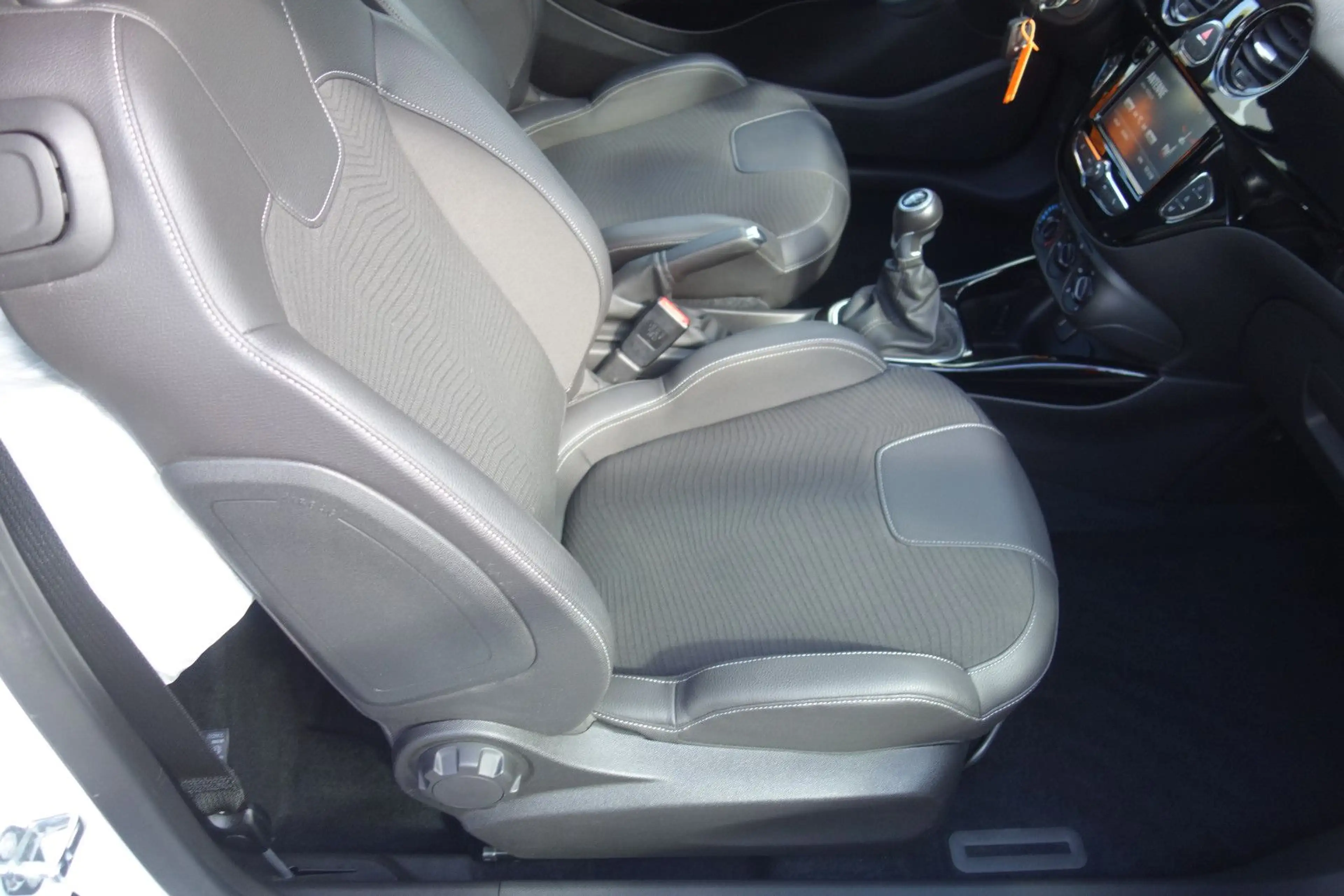 Opel Adam 1.4 Jam — photo 15