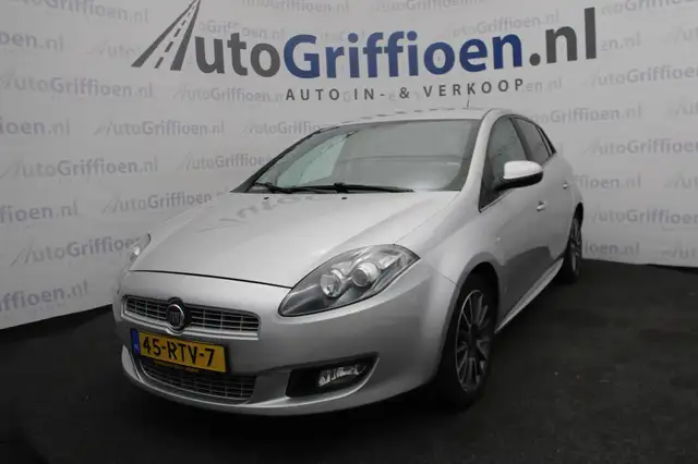 Fiat Bravo 1.4 T-Jet Dynamic nette 5-deurs met trekhaak