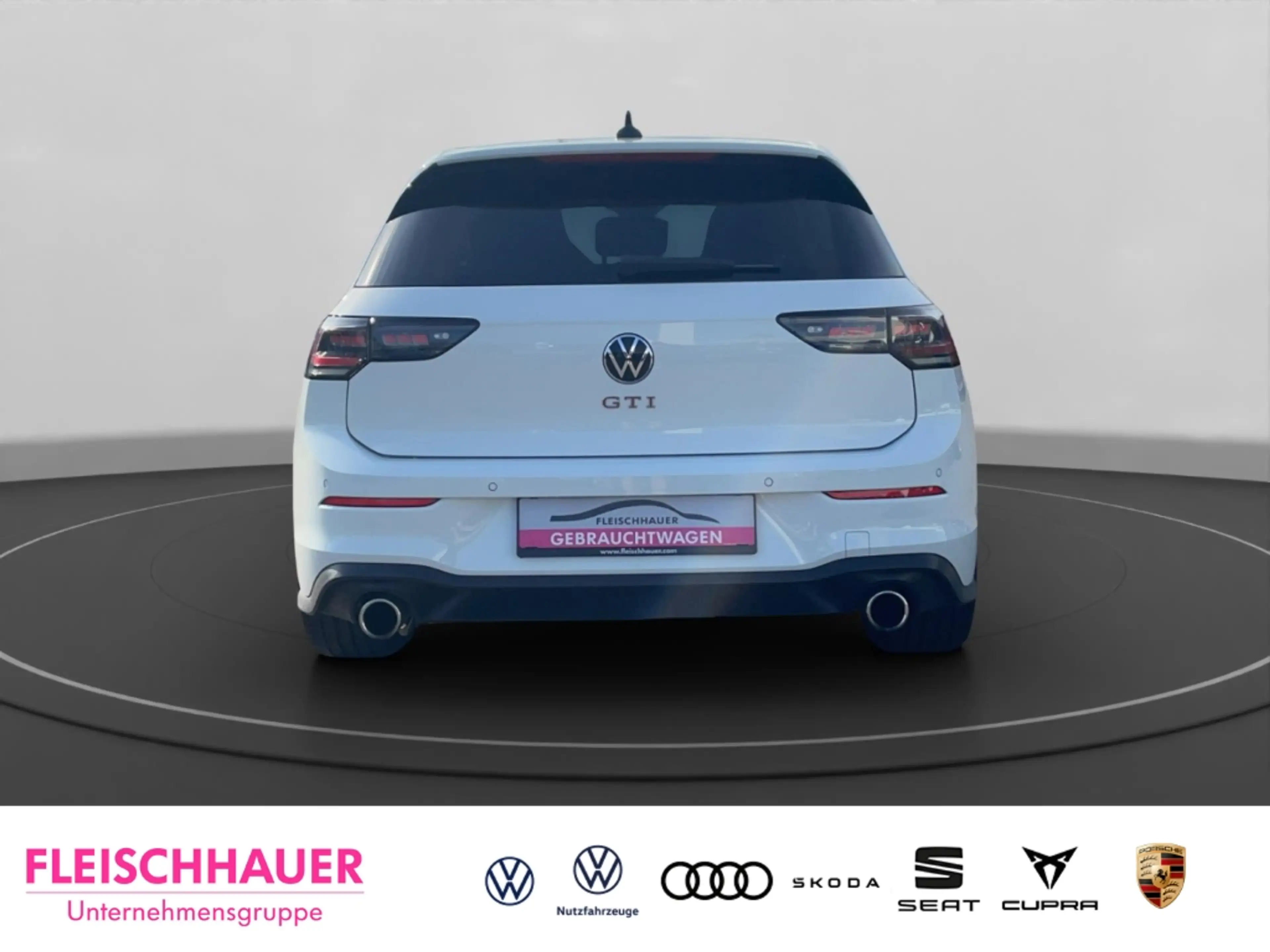 Volkswagen Golf GTI Pano AreaView DCC Matrix Harman Kardon Headup SHZ — photo 6