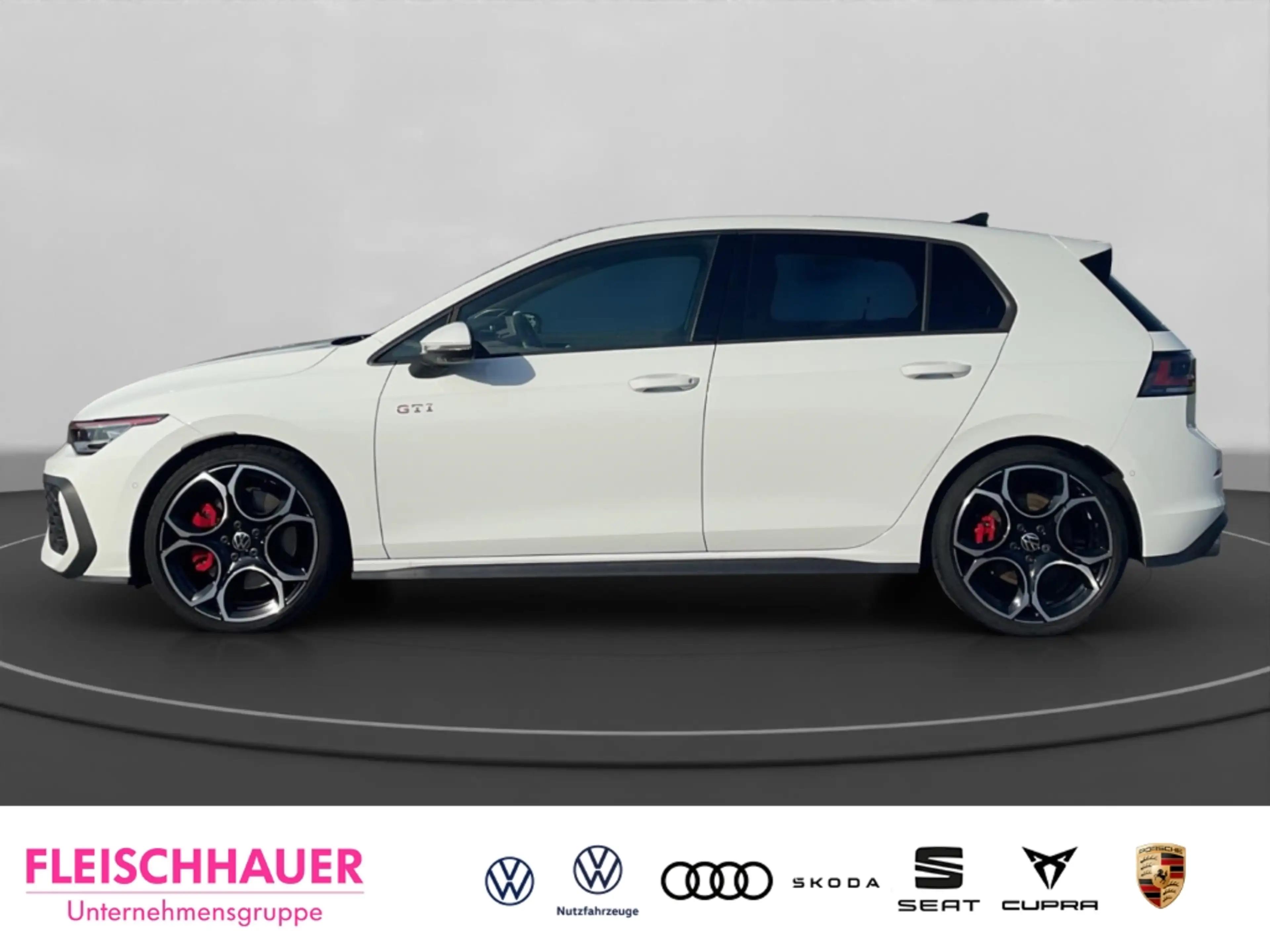 Volkswagen Golf GTI Pano AreaView DCC Matrix Harman Kardon Headup SHZ — photo 3