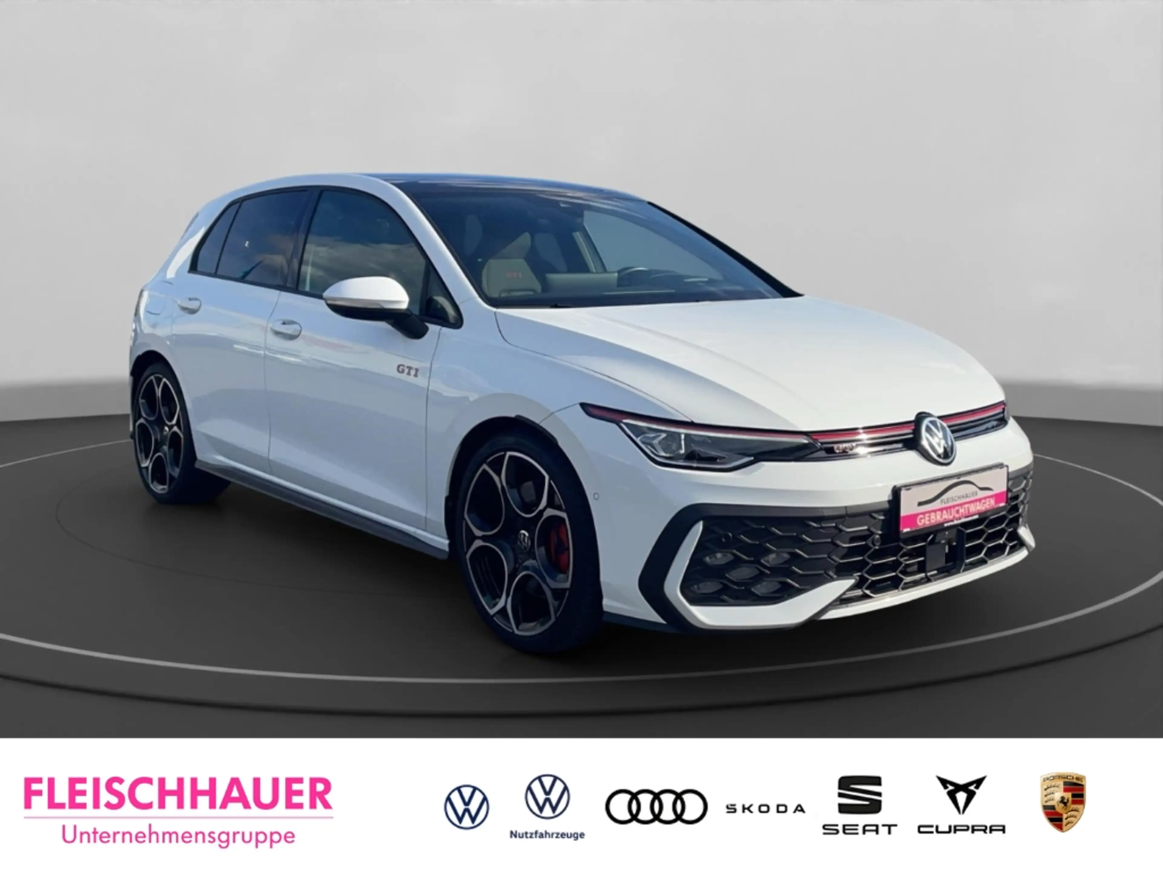 Volkswagen Golf GTI Pano AreaView DCC Matrix Harman Kardon Headup SHZ — photo 9