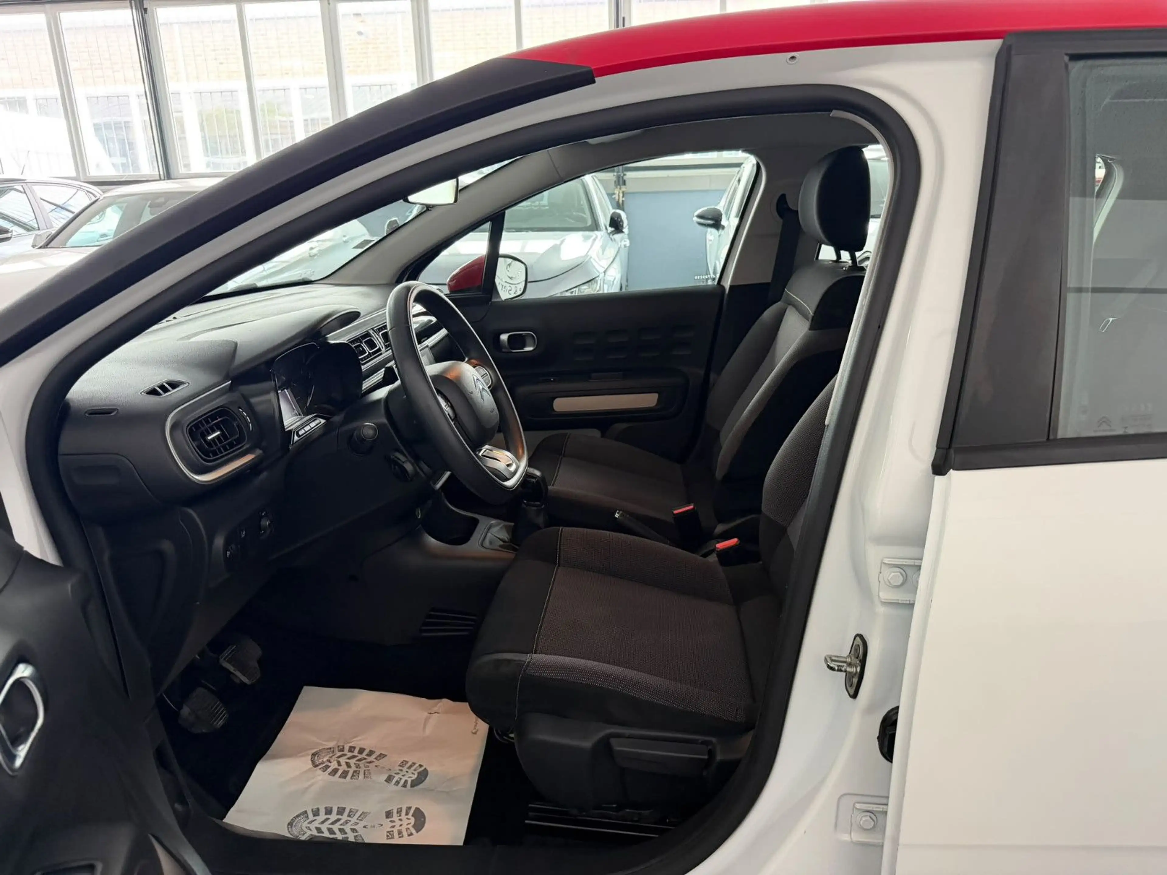 Citroen C3 Graphic — photo 12