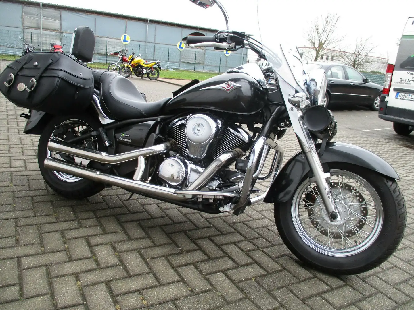Kawasaki VN 900 Noir - 1
