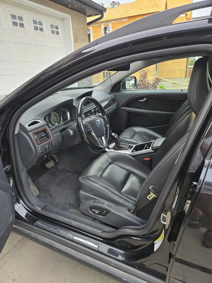 Volvo XC70 снимка Volvo XC70