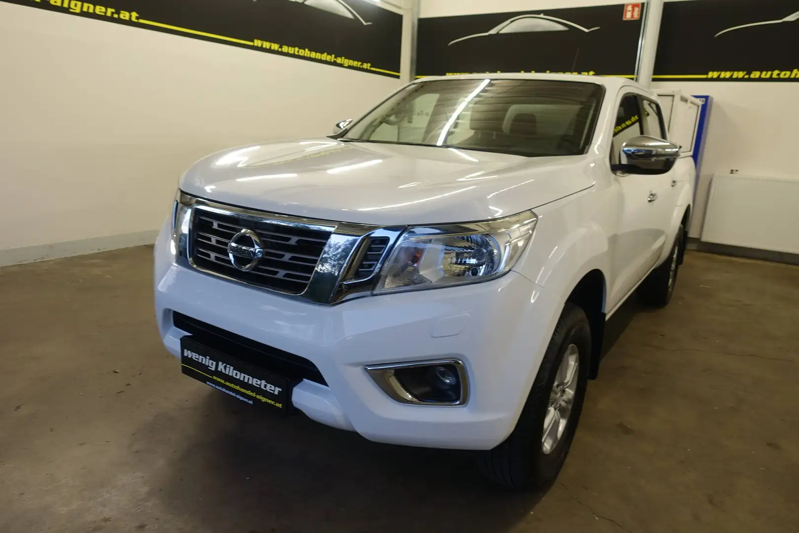 Nissan Navara 4x4 Double Cab 2.3 dCi Accenta Weiß - 1