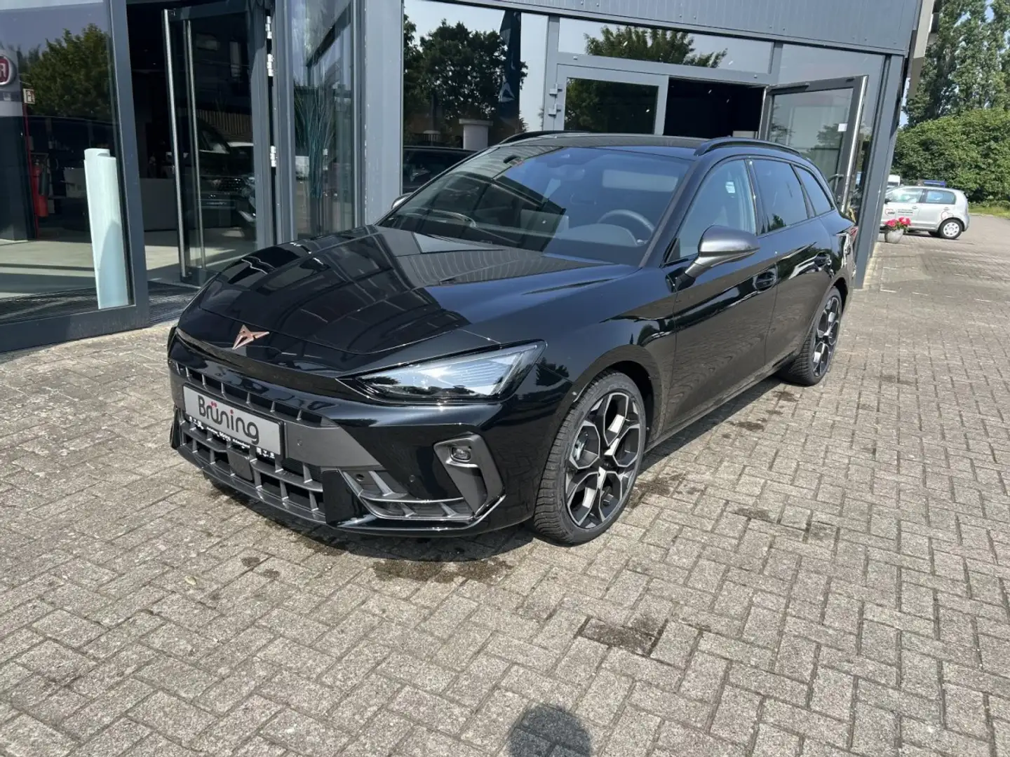 CUPRA Leon Sportstourer 1.5 eTSI /AHK/Ganzjahresreifen Klima Noir - 2