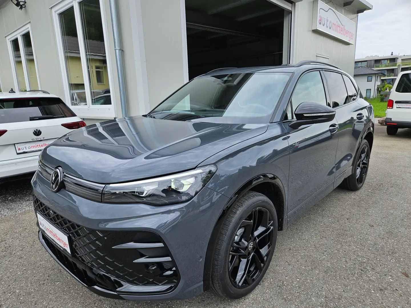 Volkswagen Tiguan 2.0 TDI 142 kW 4Motion R-Line - 1