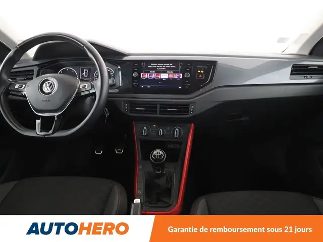 Volkswagen Polo view 12