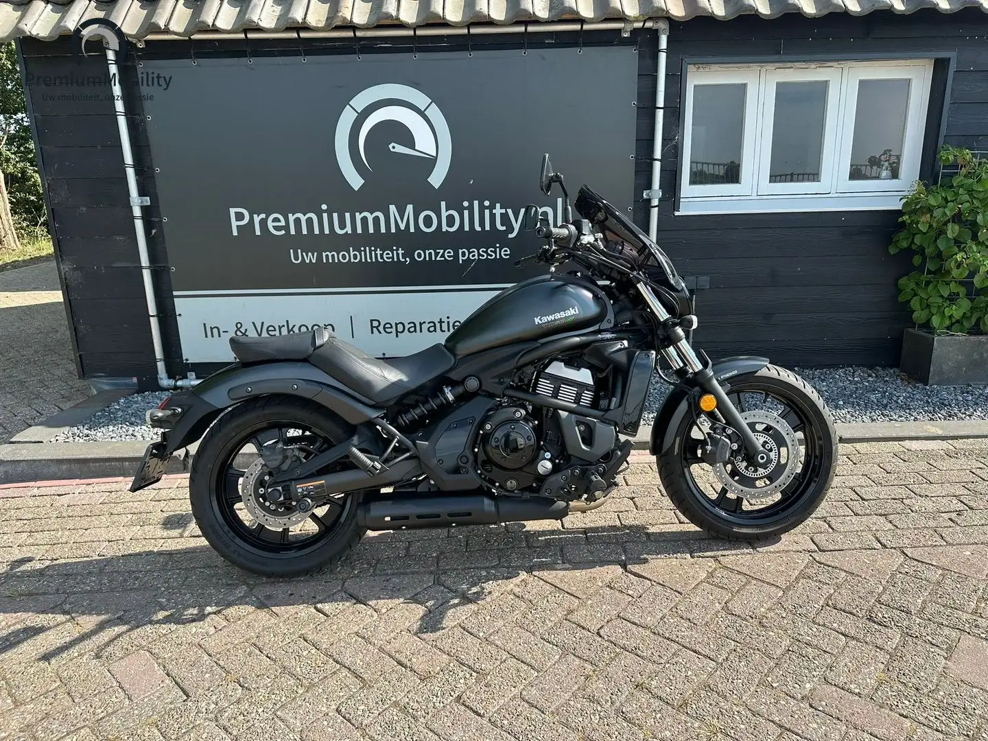 Kawasaki Vulcan S Nero - 2
