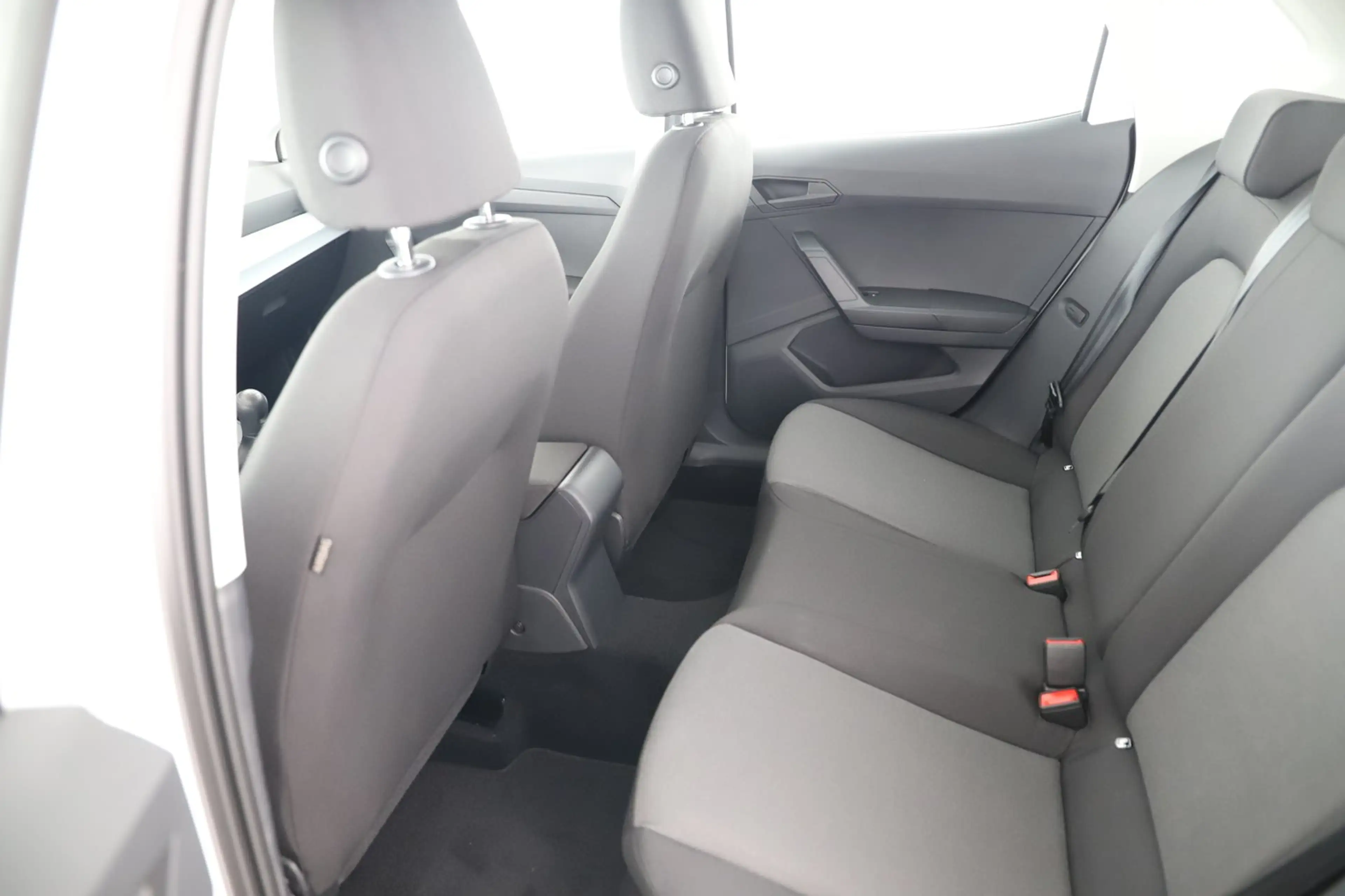 SEAT Ibiza Reference Edition 1.0 80PS — photo 10