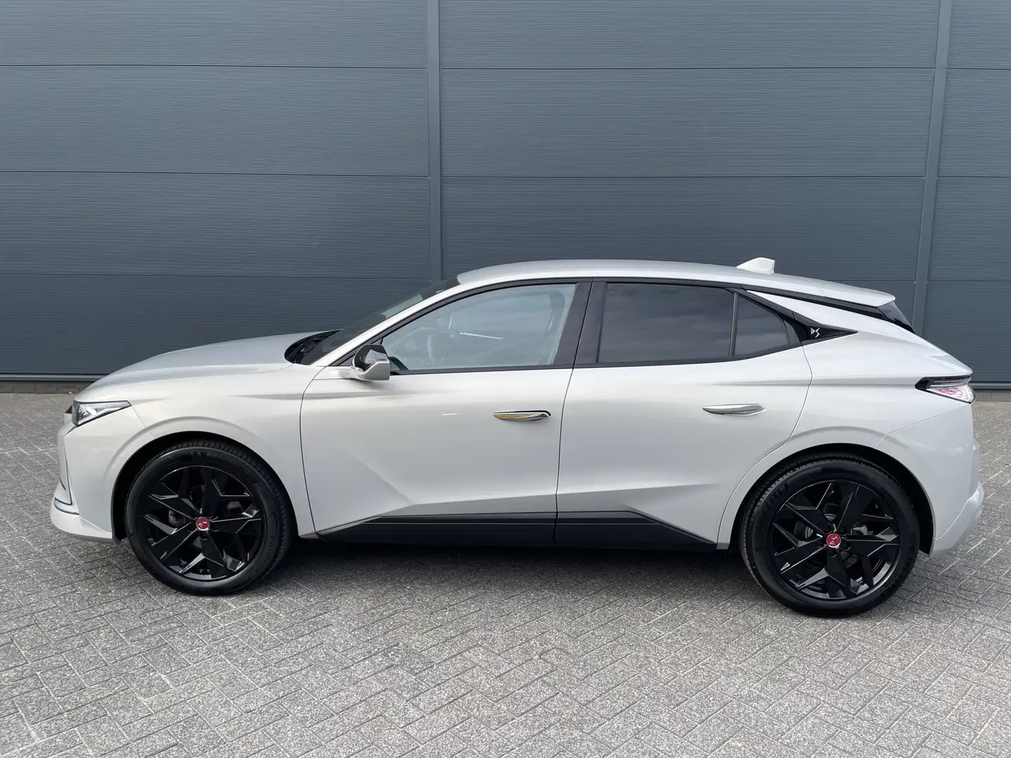 DS Automobiles DS 4 130pk Performance Line+ (Camera - Keyless Entry - Бежевый  - 2