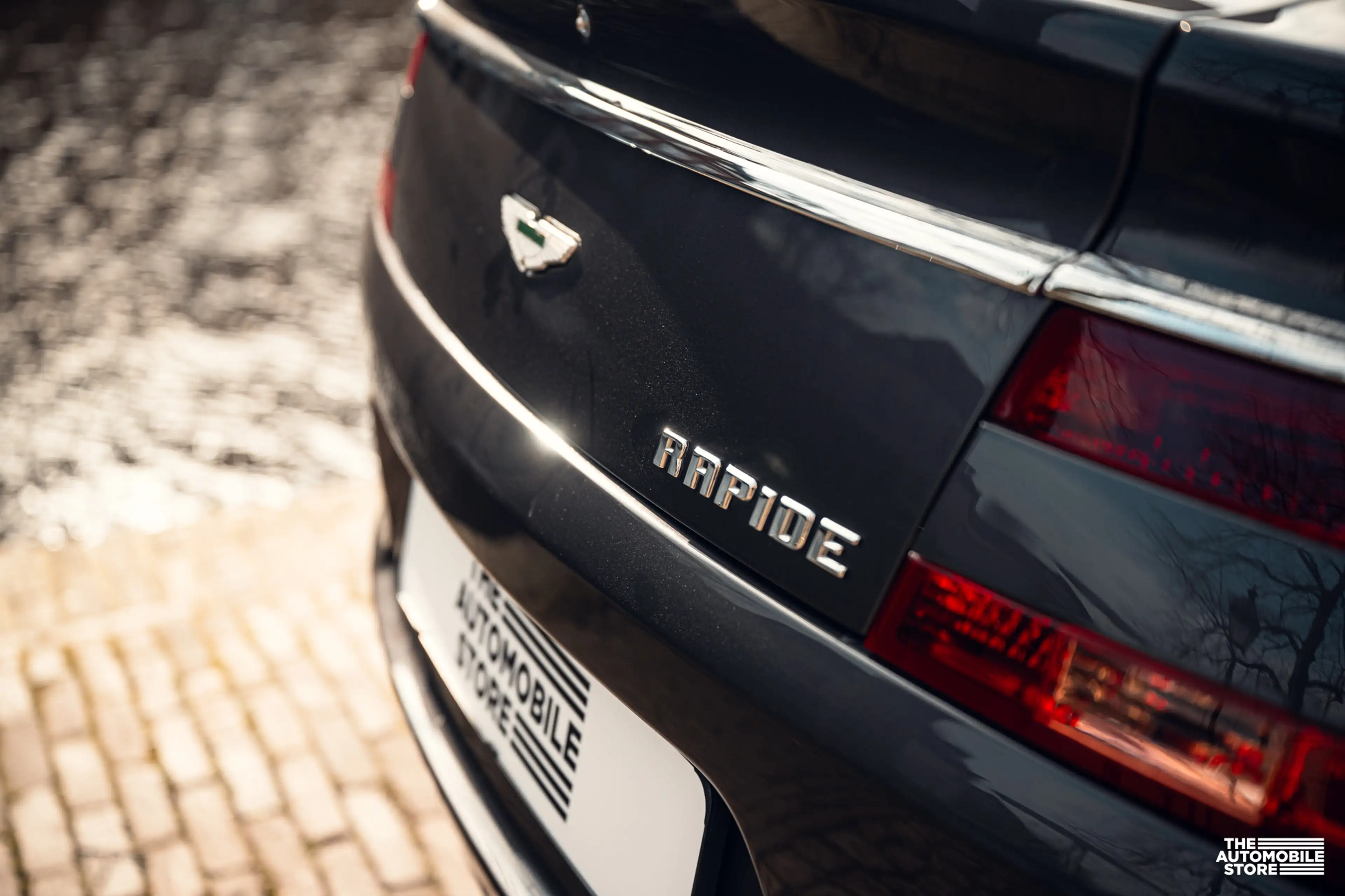 Aston Martin Rapide 6.0 V12 — photo 4