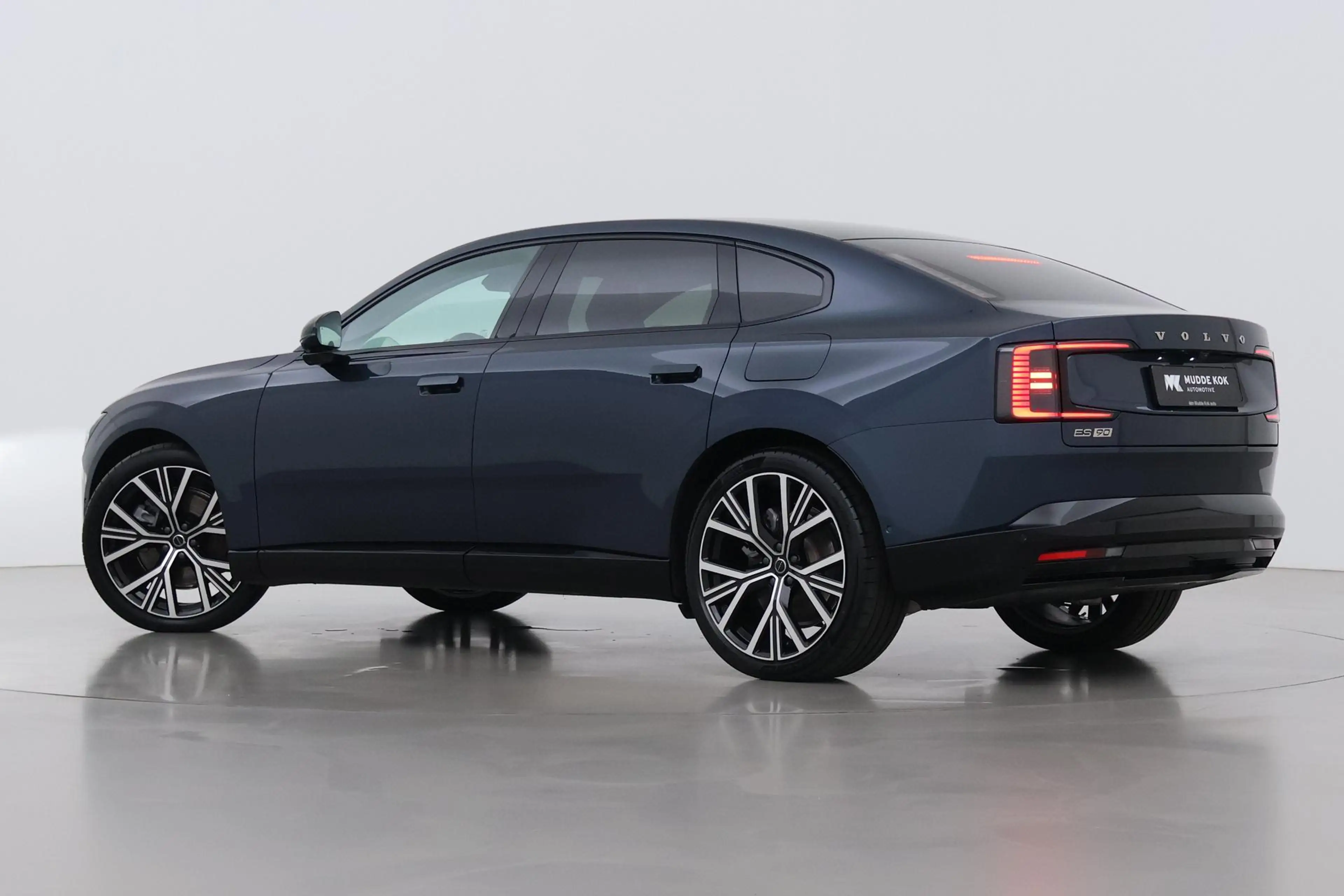 Volvo ES90 Single Motor Extended Range Ultra 92 kWh | FACELIF — photo 2