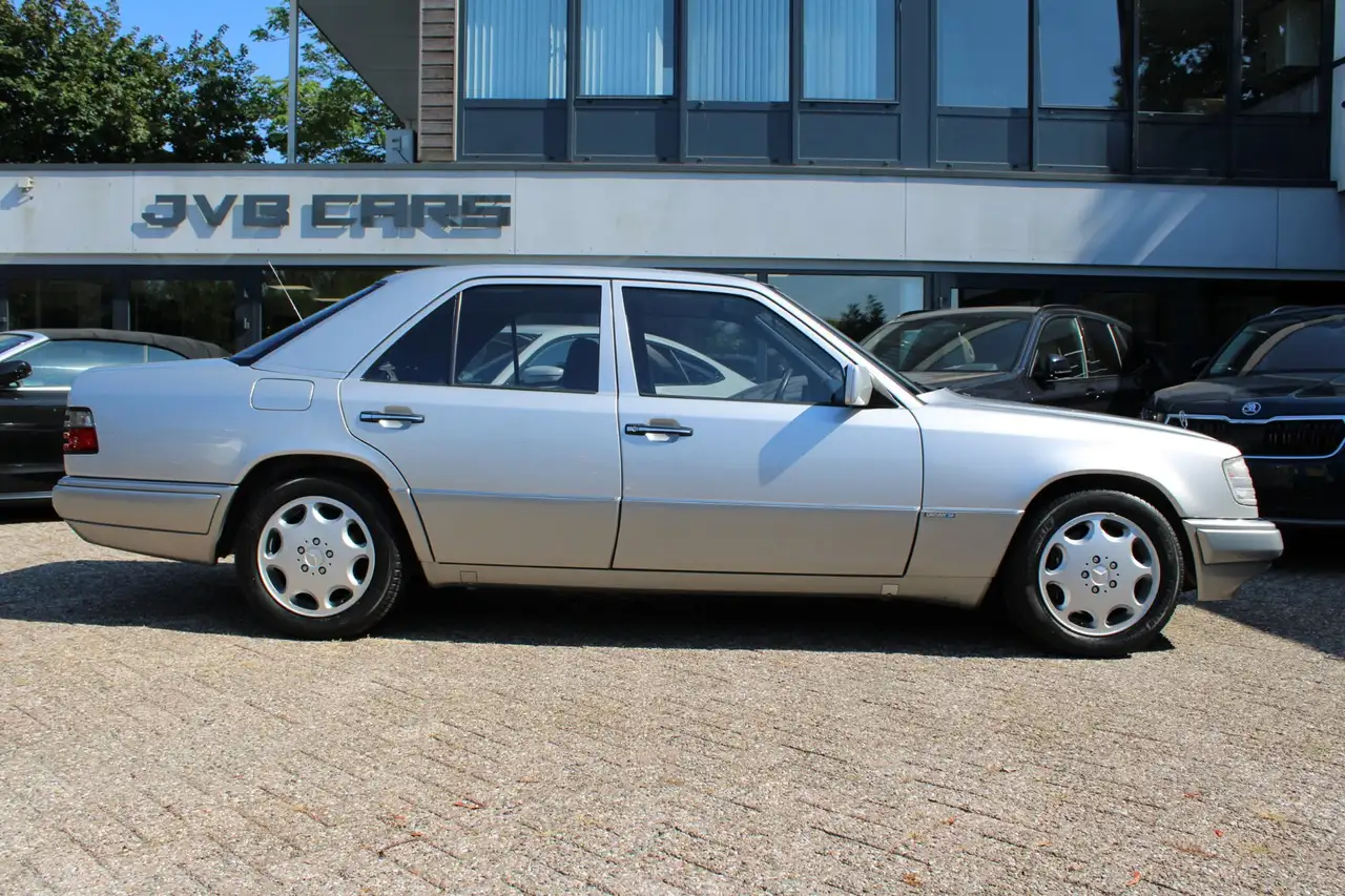 Mercedes-Benz E 200 500 serie E420 (W124), foto 6