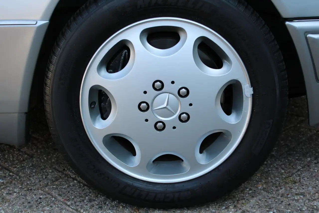 Mercedes-Benz E 200 500 serie E420 (W124), foto 11