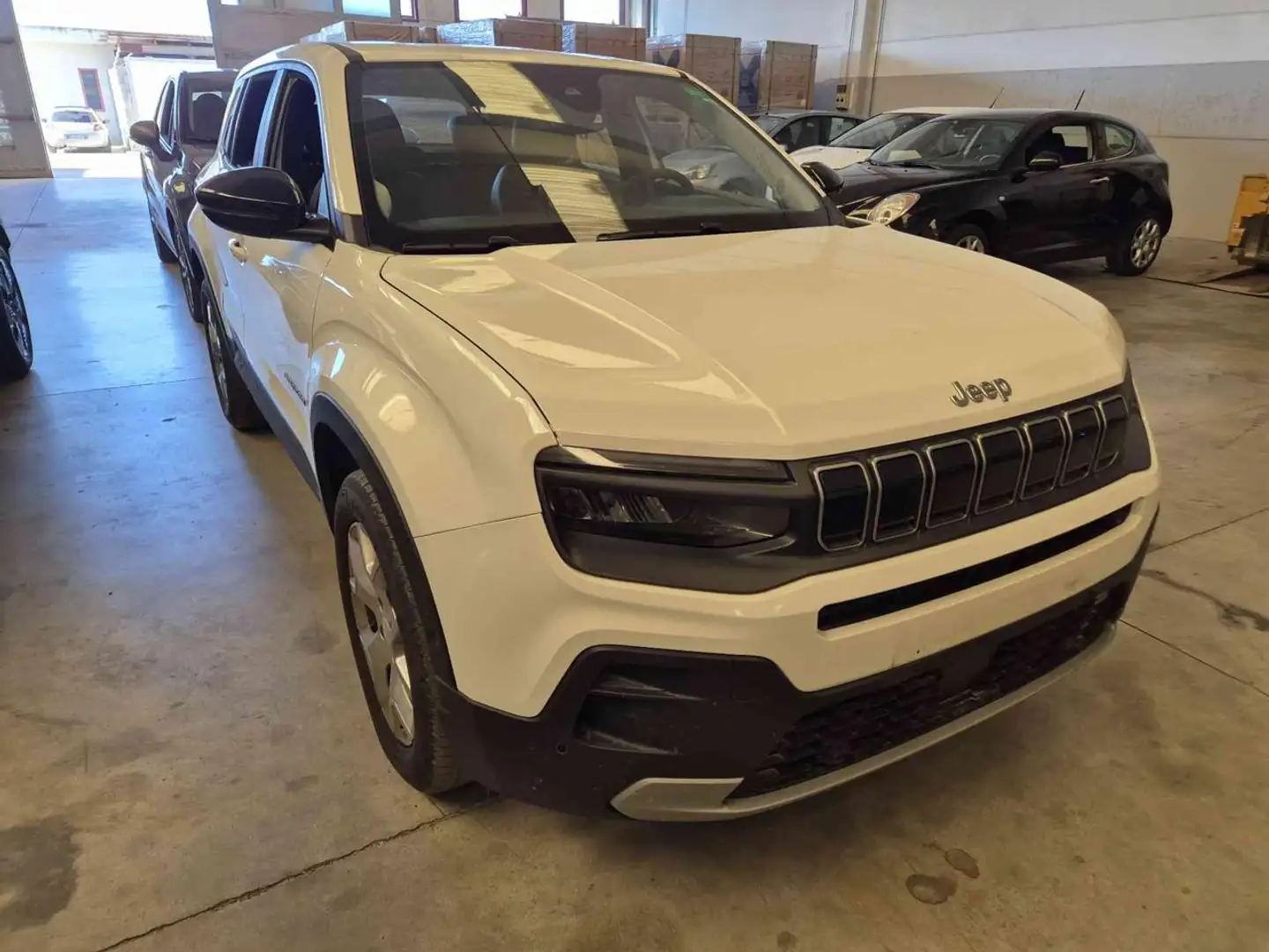 Jeep Avenger 1.2 Turbo 100 CV Altitude Weiß - 2