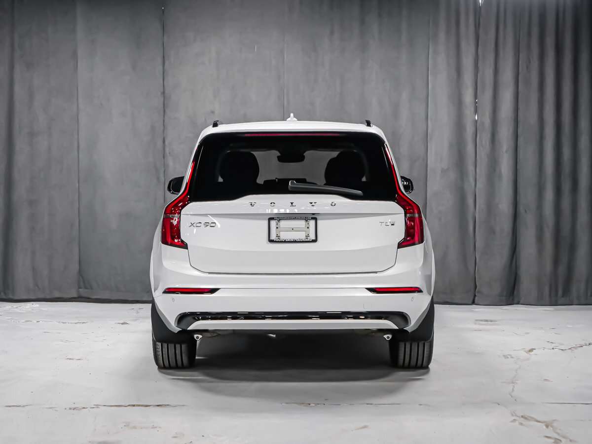 2026 Volvo XC90 Plus 7-Seater (Dark Theme) thumb 6
