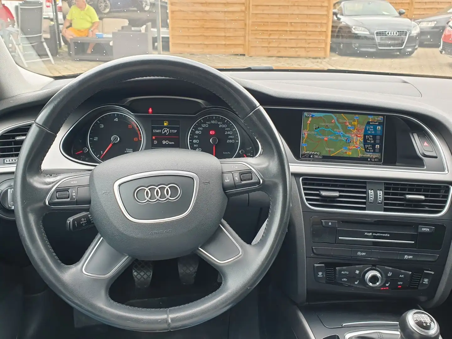 Audi A4 Avant Attraction*Xenon*Navi*SHZ*Tempomat Schwarz - 2