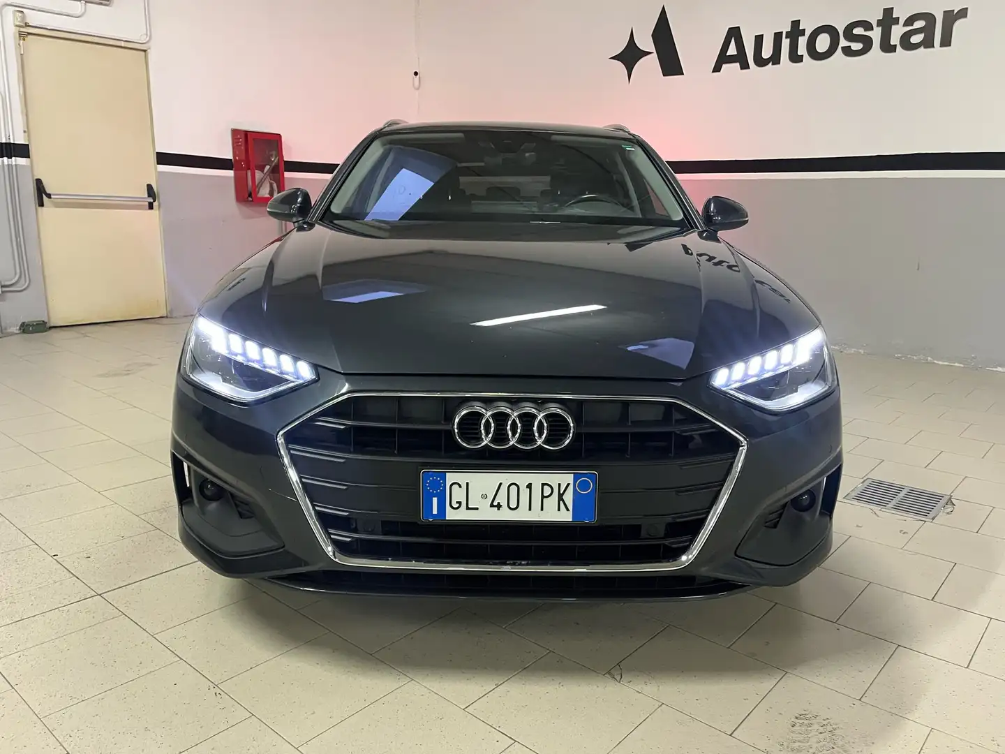 Audi A4 Avant 35 2.0 tdi mhev 163cv s-tronic Grigio - 2