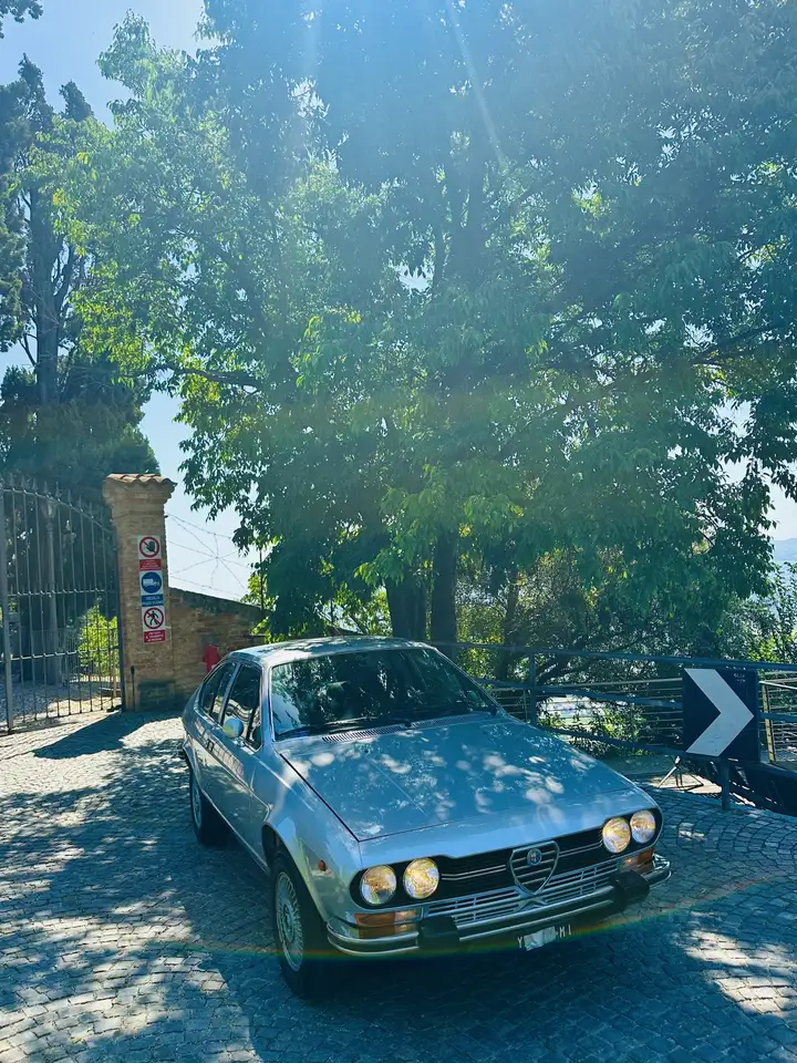 Alfa Romeo GTV 2000cc CONSERVATA CON LA MASSIMA CURA, foto 5