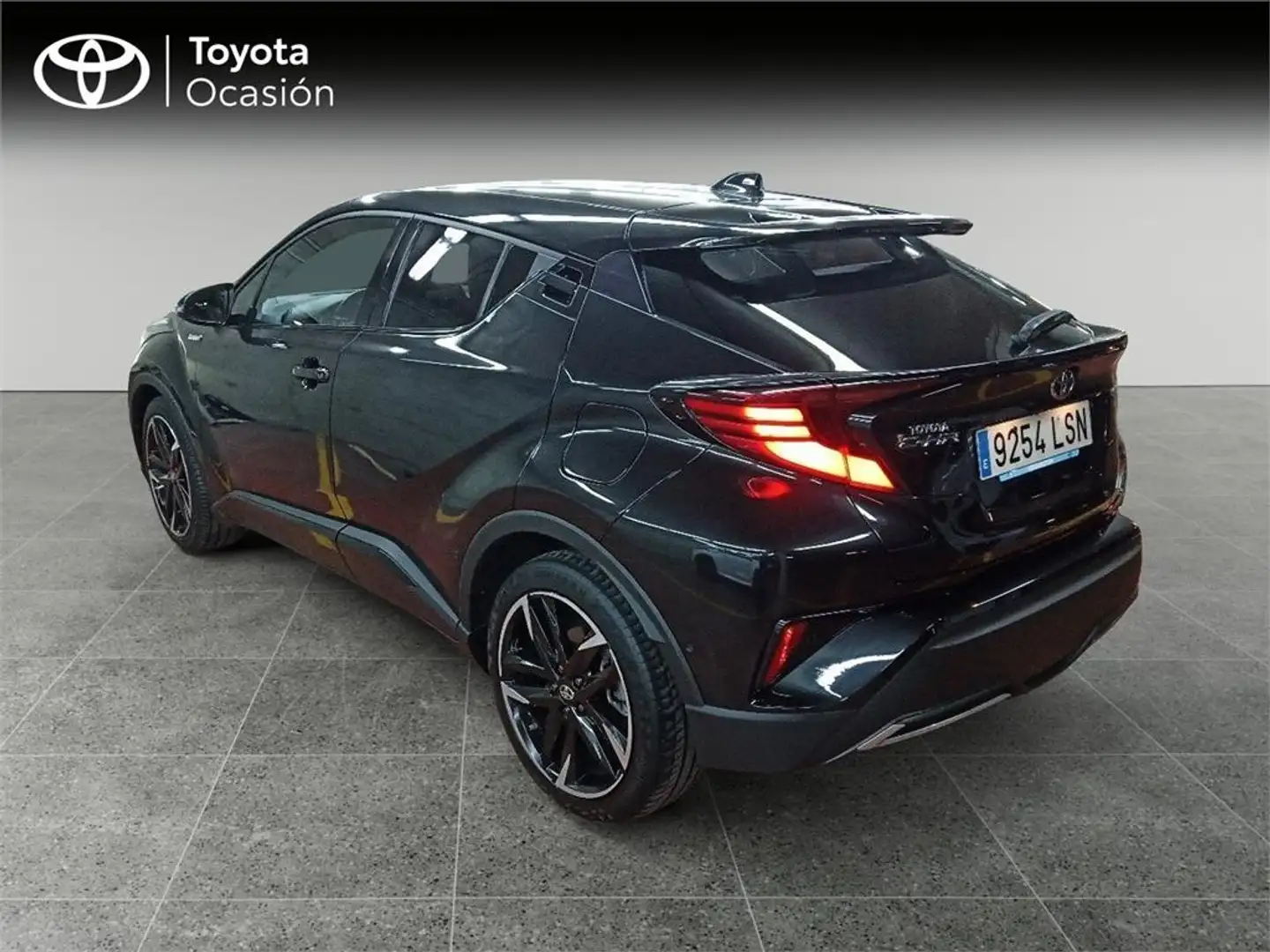Toyota C-HR 180H GR Sport - 2
