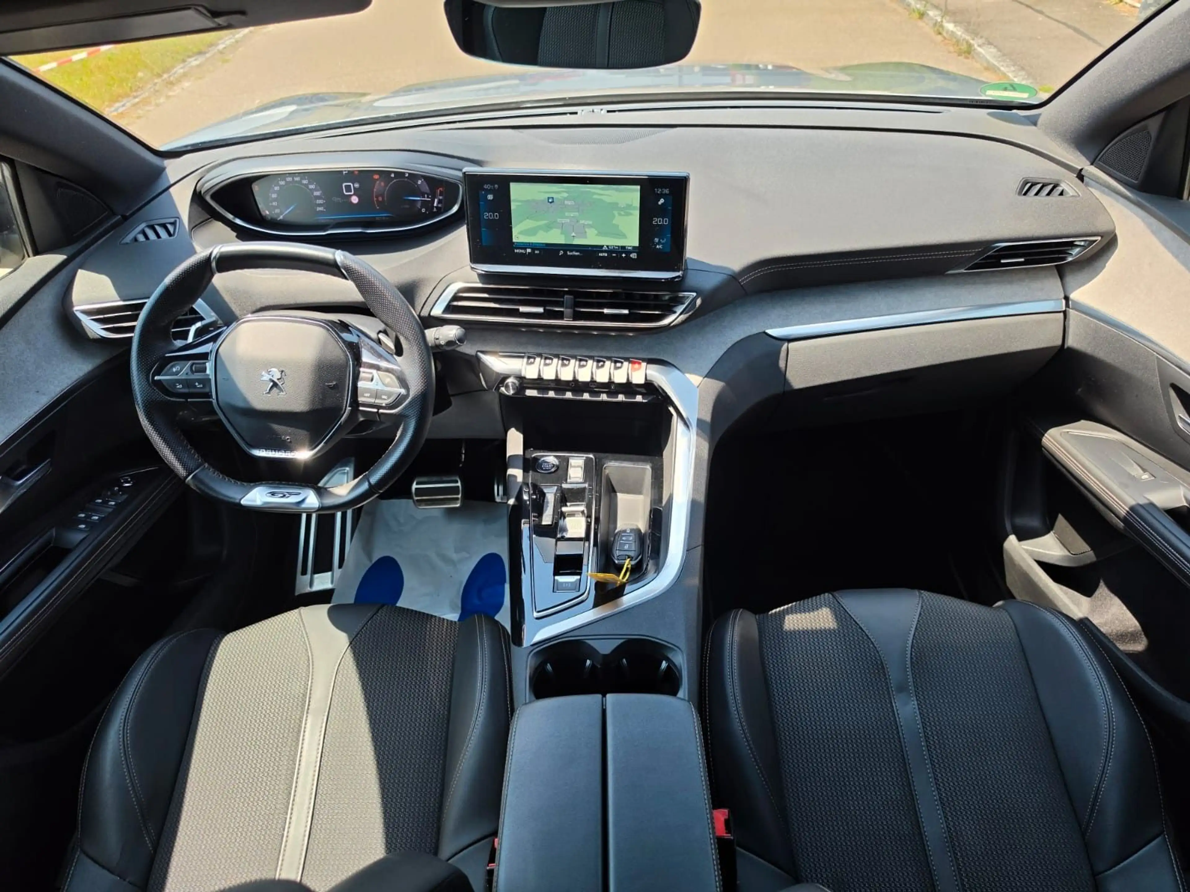 Peugeot 5008 7 Sitzplätze — photo 15