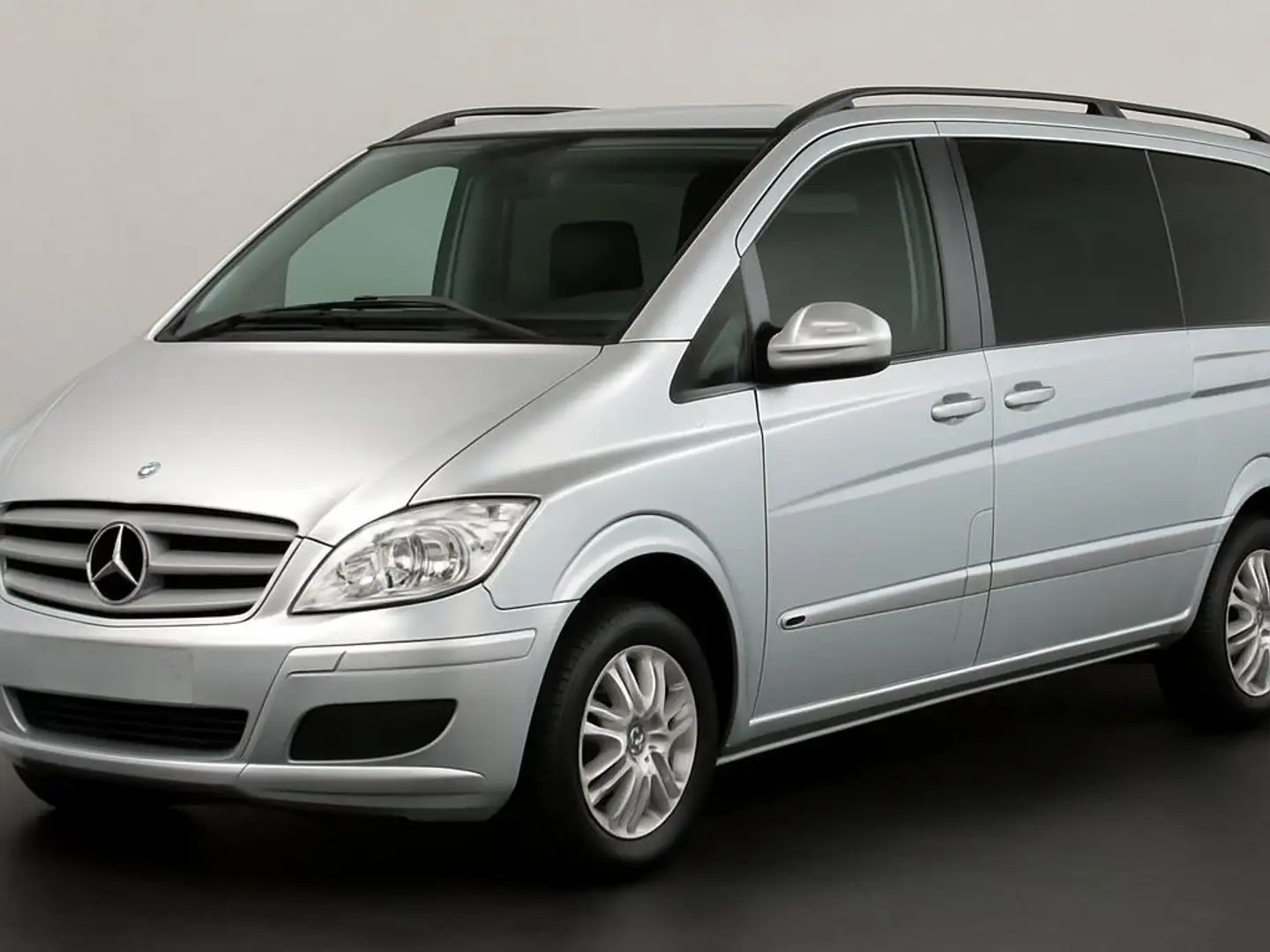 Mercedes-Benz Viano Sitzheizung Navi Schiebedach Einparkhilfesensoren Gris - 1