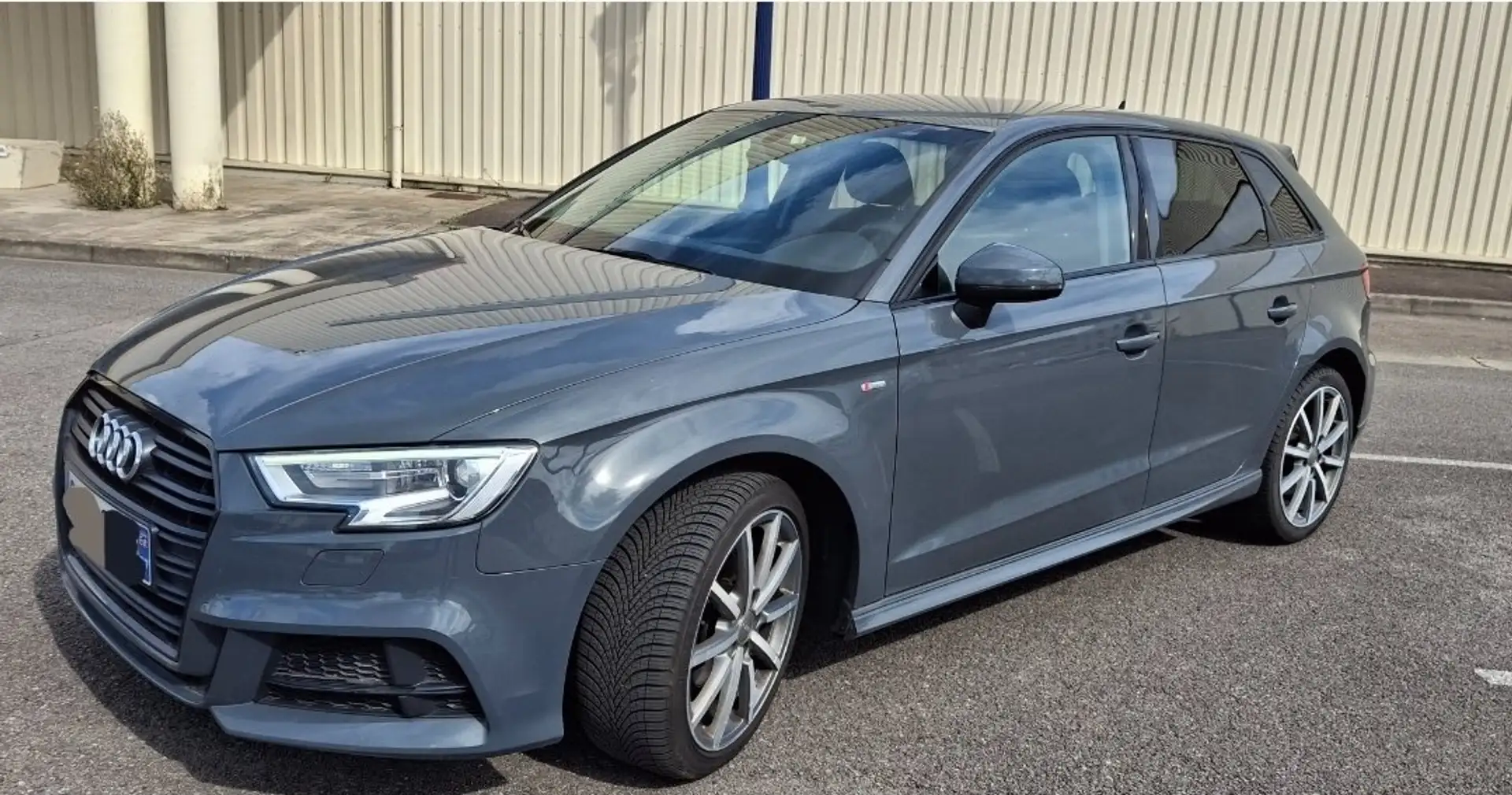 Audi A3 A3 SPORTBACK S LINE 116CH TDI Gris - 1