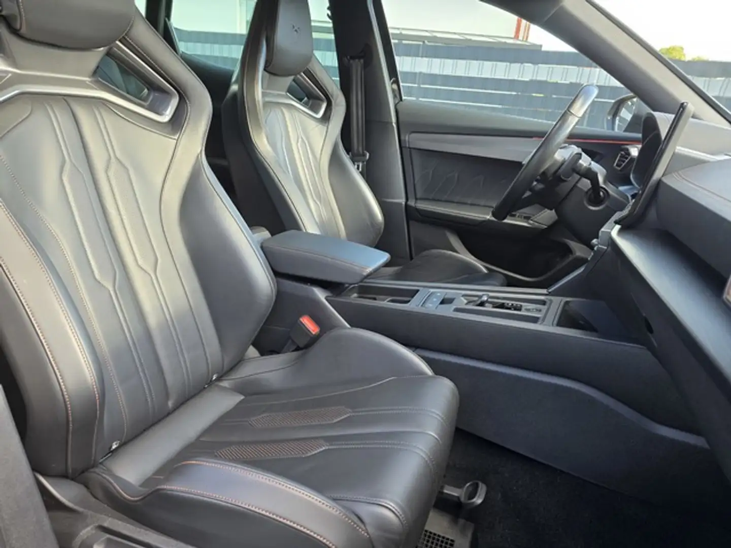 CUPRA Formentor VZ5 4Drive 1.Hand Carbon Beats Noir - 2