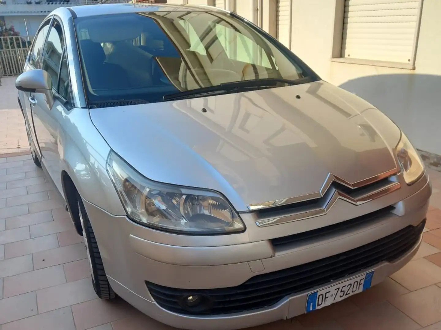 Citroen C4 C4 1.6 hdi 16v Elegance s/esp 110cv fap Grigio - 1