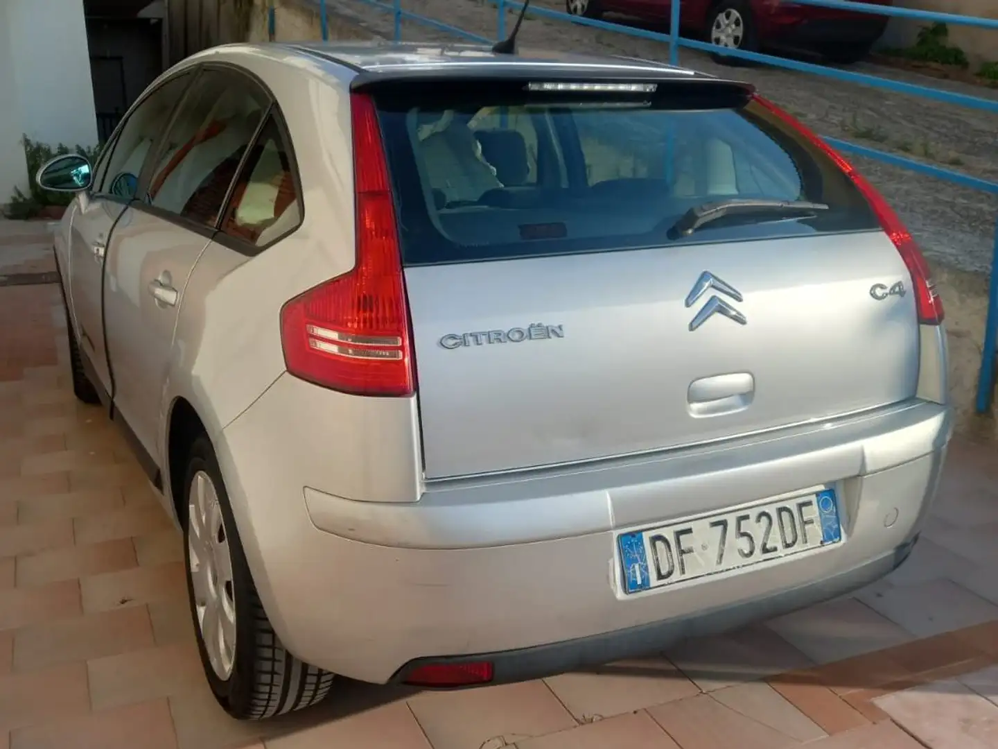 Citroen C4 C4 1.6 hdi 16v Elegance s/esp 110cv fap Grigio - 2