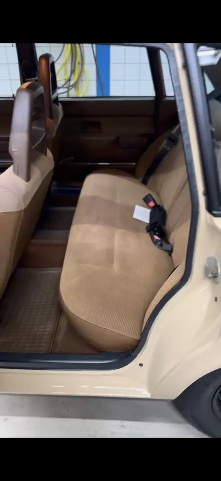 Volvo 240 2.3 GL Grand Luxe, foto 7