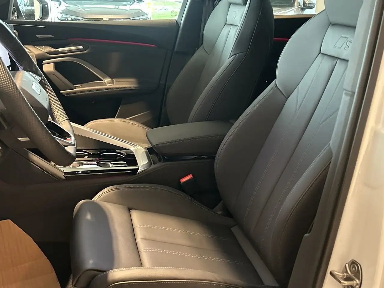 Audi Q5 снимка Audi Q5