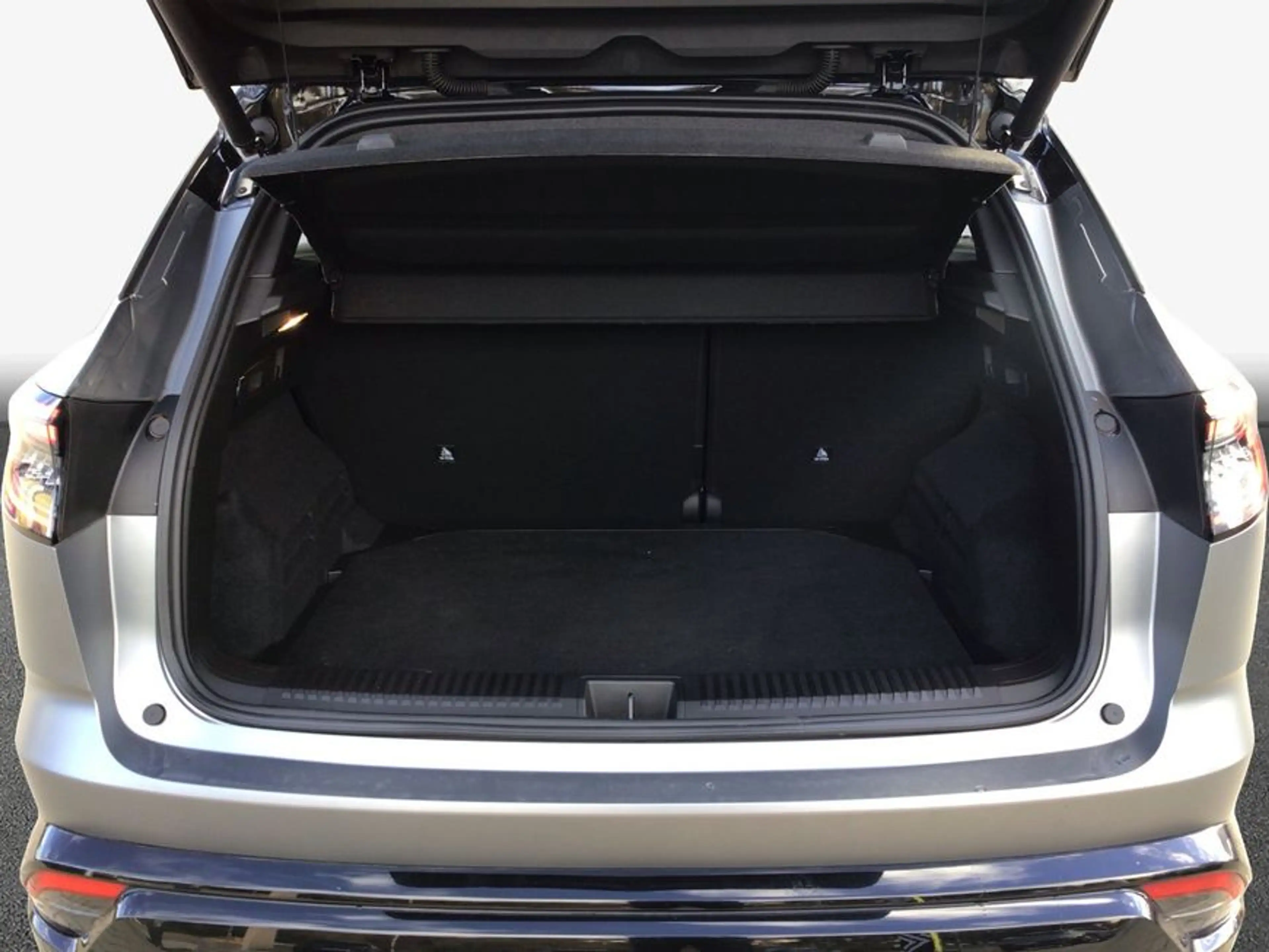 Renault Austral Mild Hybrid 160 Automatik Iconic Esprit Al — photo 8