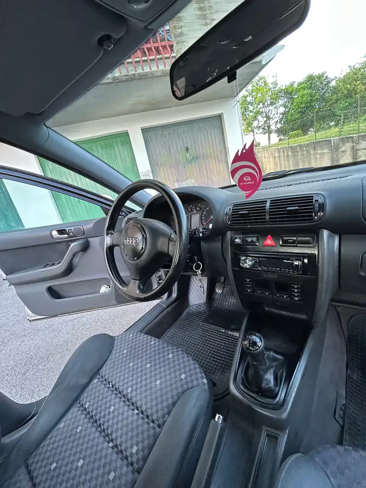 Audi A3 5p 1.8t Ambiente 180cv, foto 4