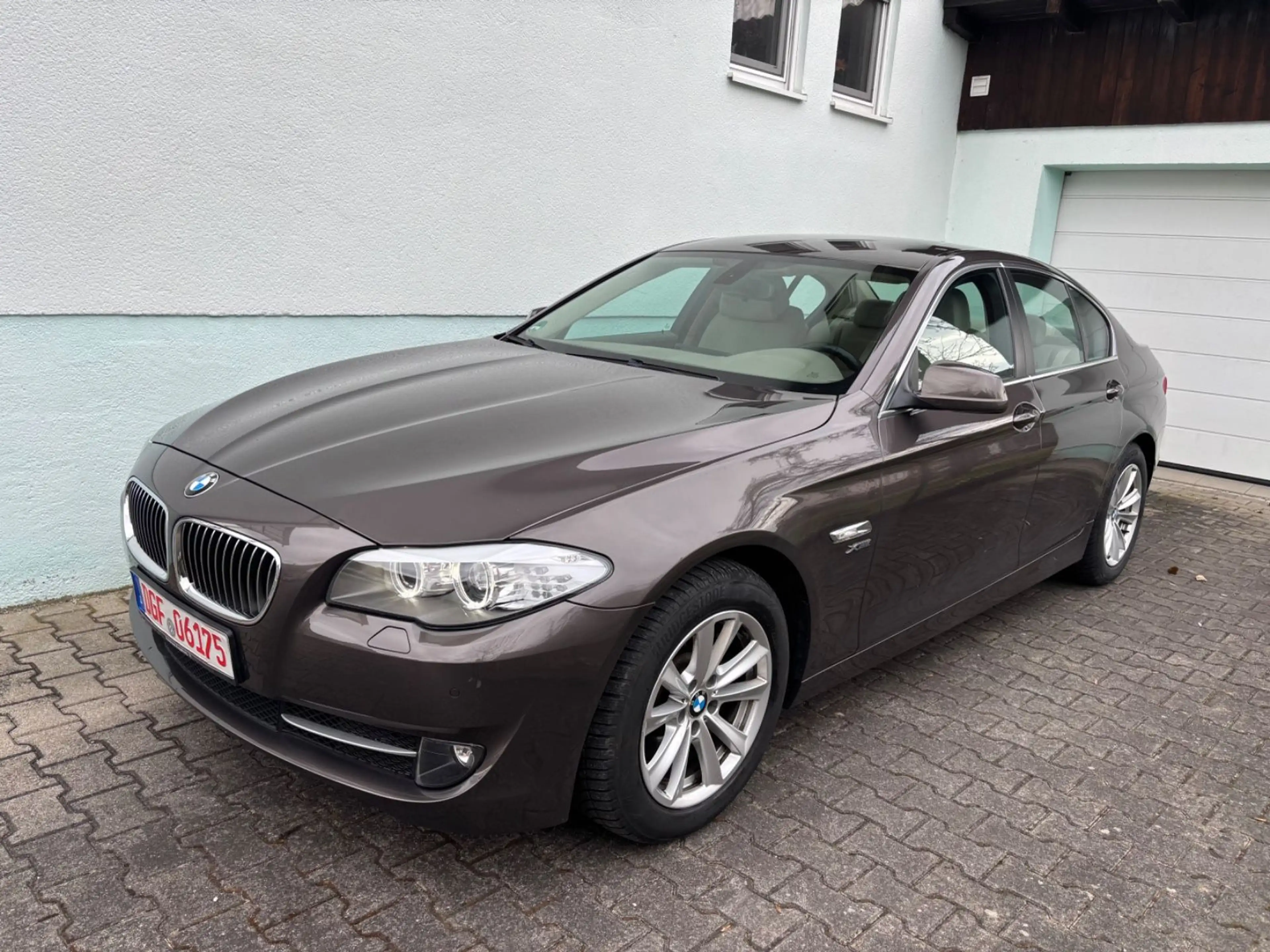 BMW 530 d xDrive Automatik Top Zustand 2.HD Komforts — photo 6